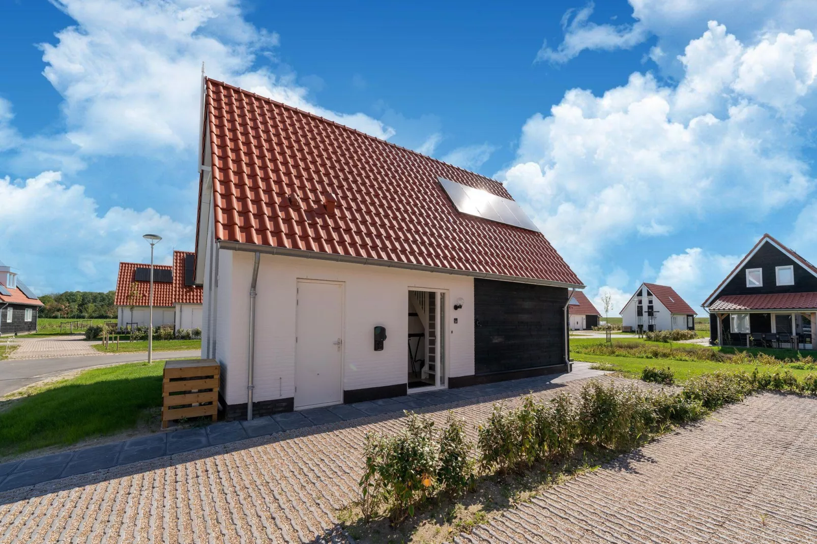 Schollevaer Huis Nr 34-Außenbereich Sommer