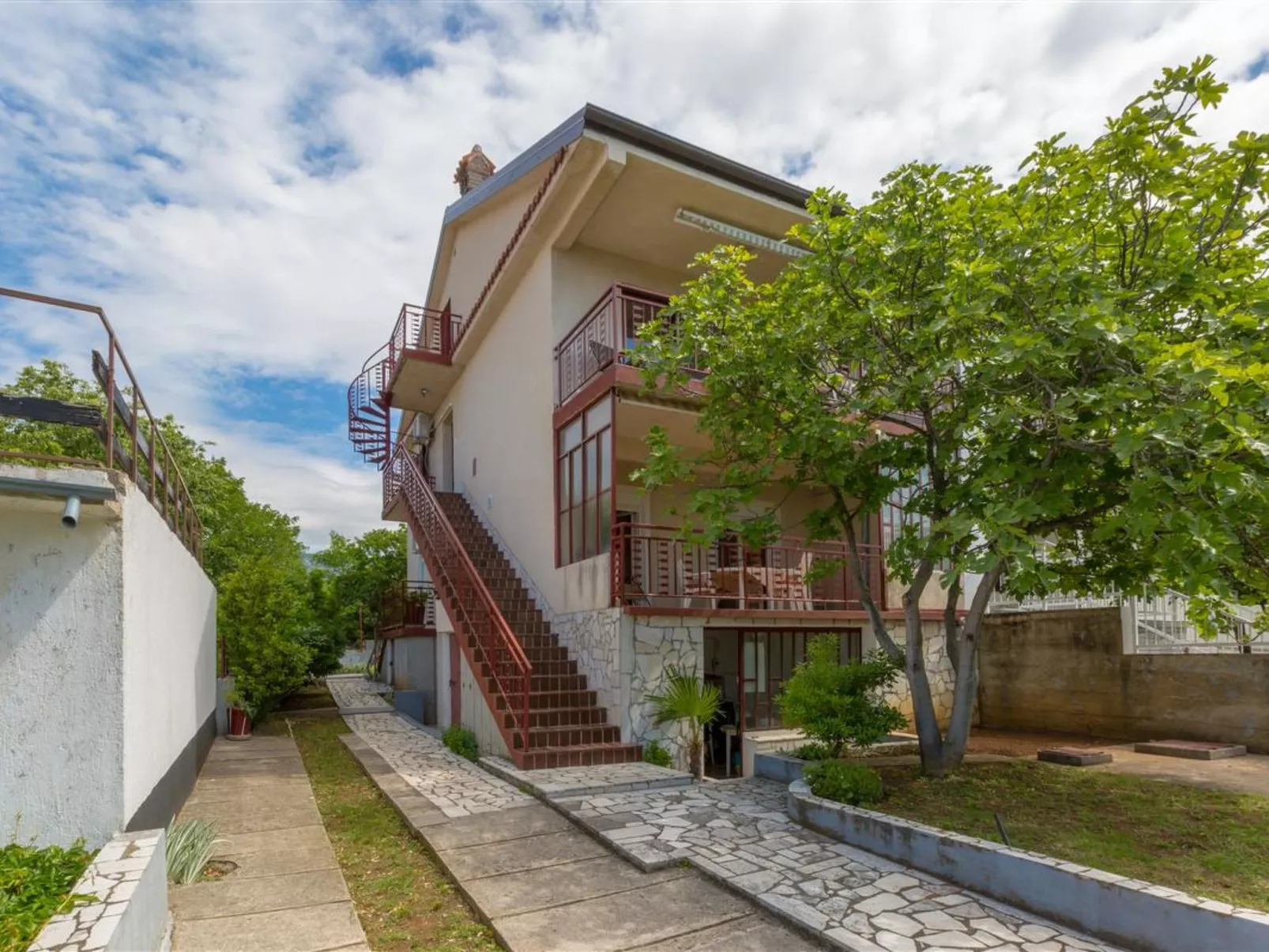 Tereza / HR-09066-01