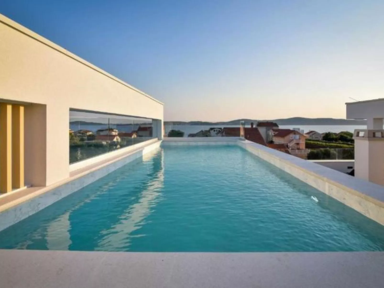 Villa La Perla Apt A1 with heated rooftop pool