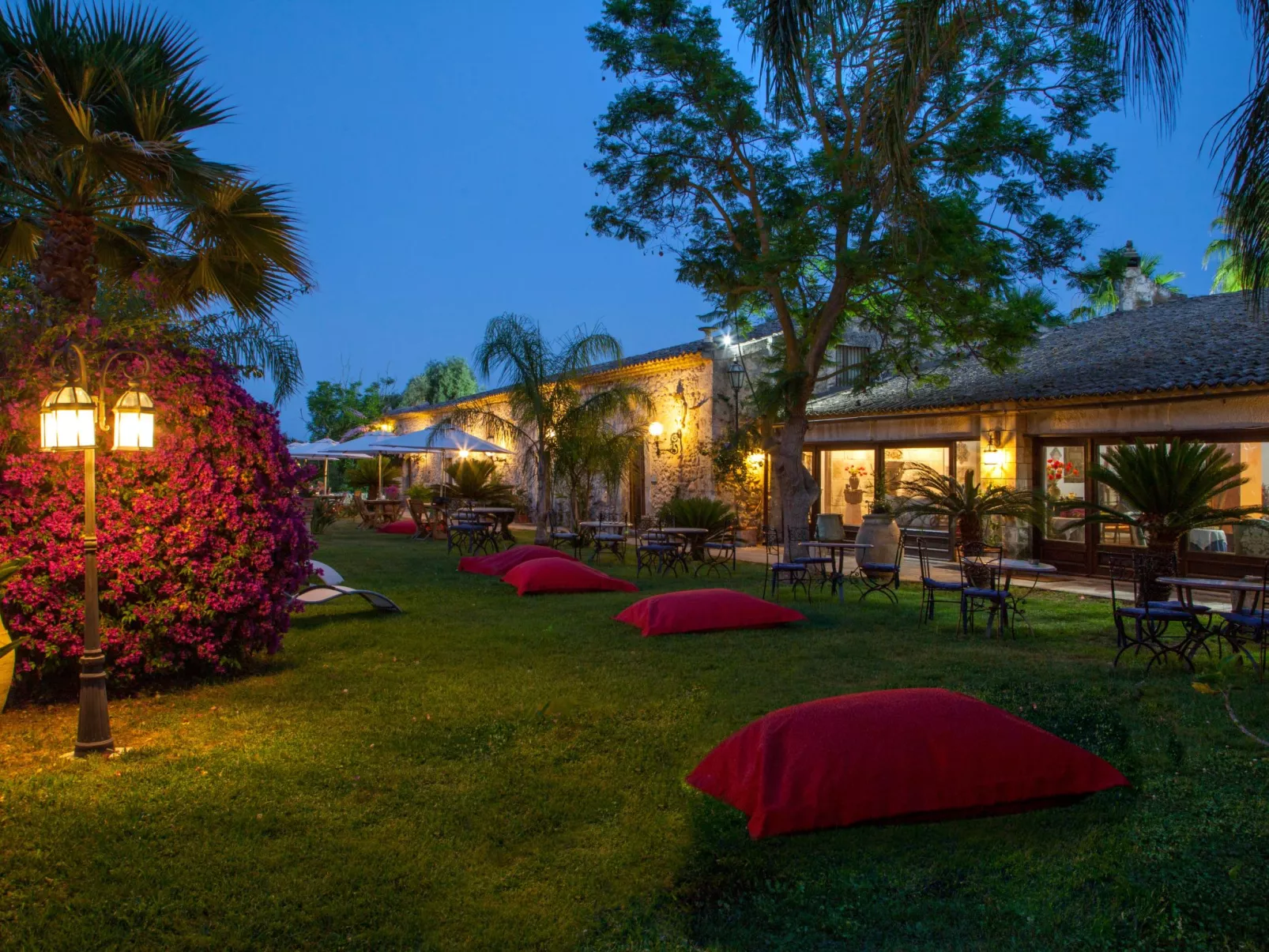 Villa dei Papiri - Exklusives Zimmer mit möbliertem Garten