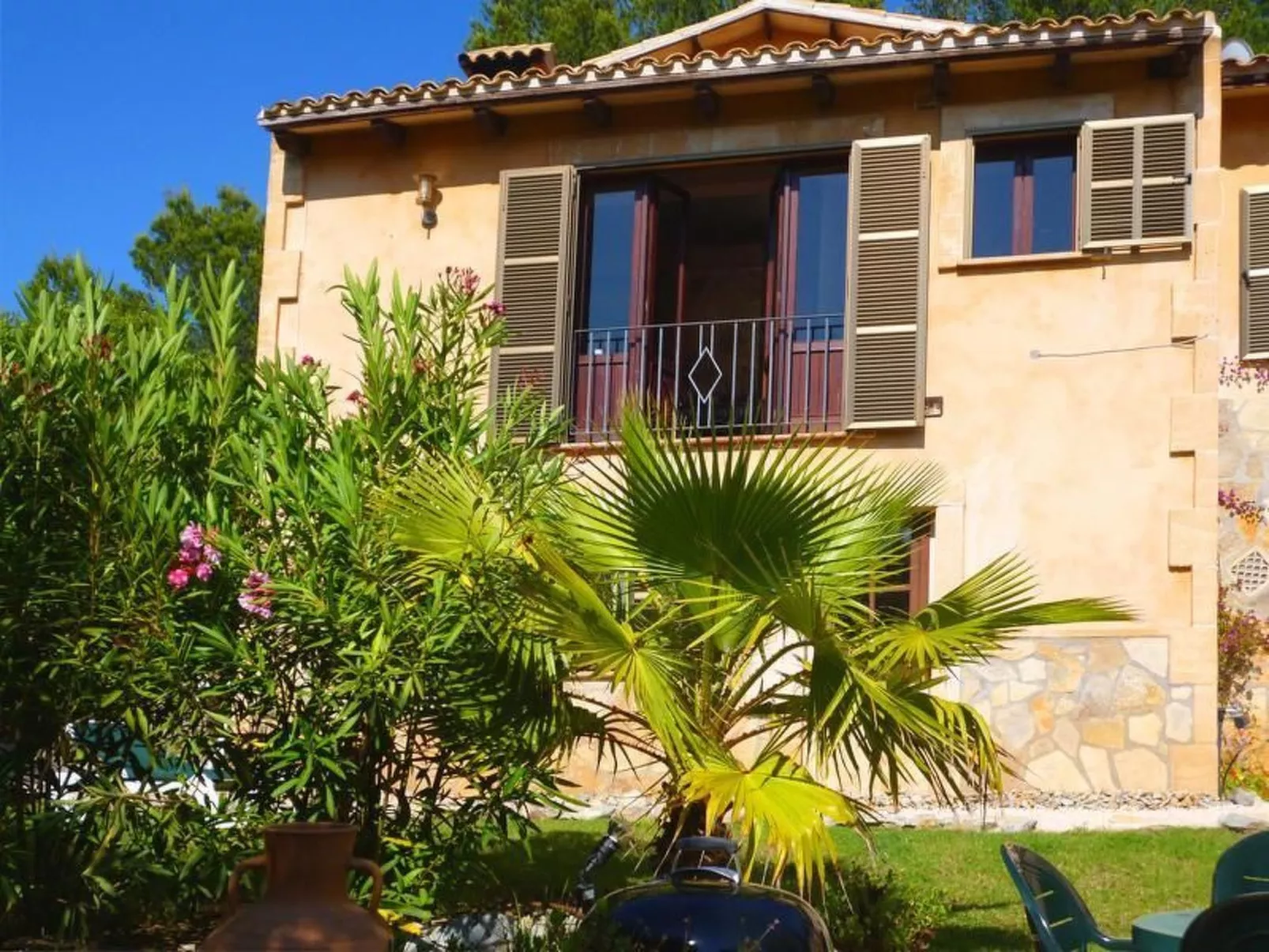 Kleine Ferienwohnung mit Gemeinschaftspool