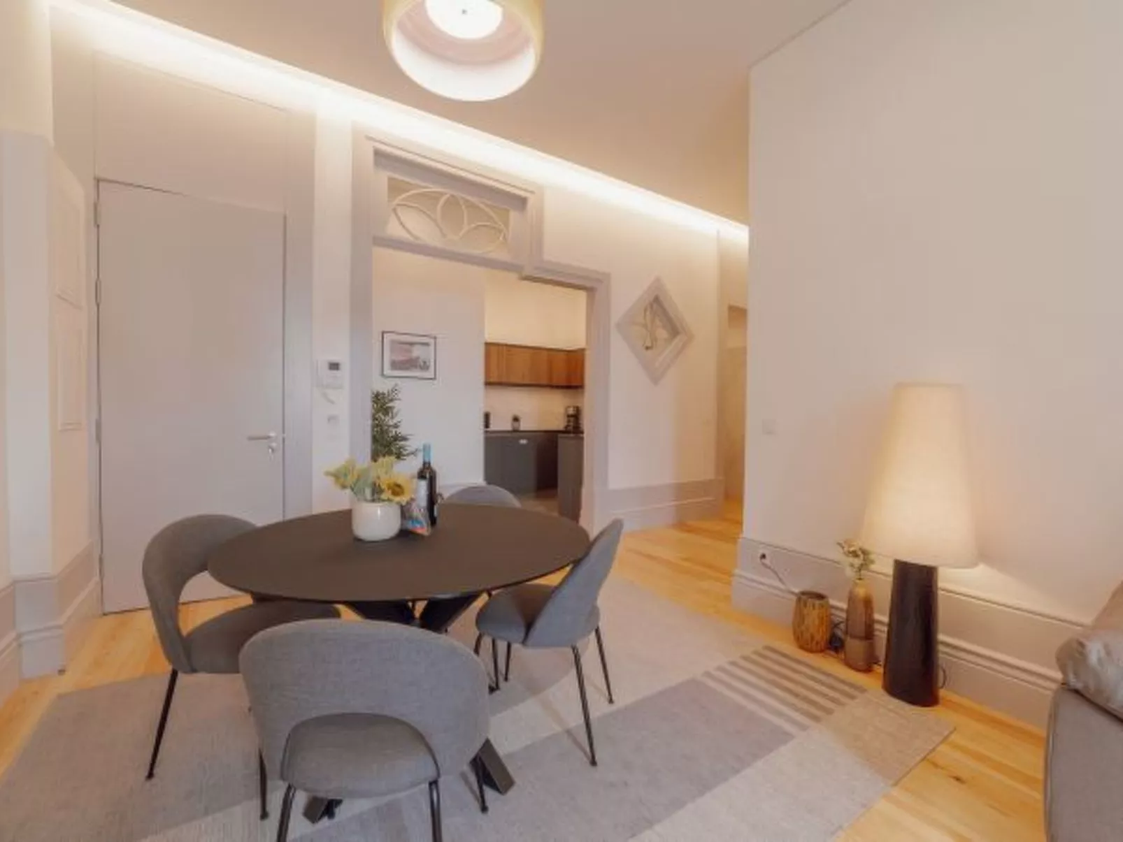 HEART OF PORTO APARTMENT D by VACATIONY