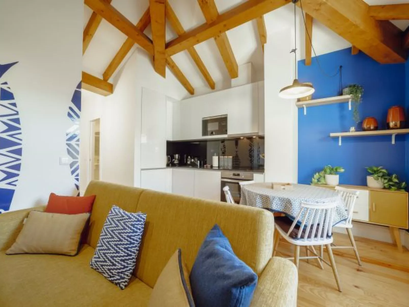 DOWNTOWN PRIME with TERRACE by VACATIONY