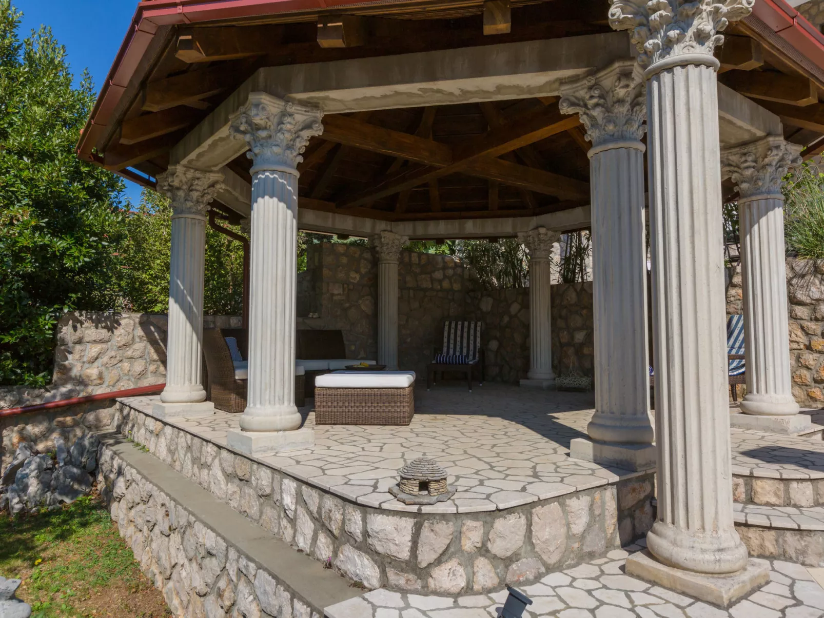 BRANKA 2 / HR-02224-02