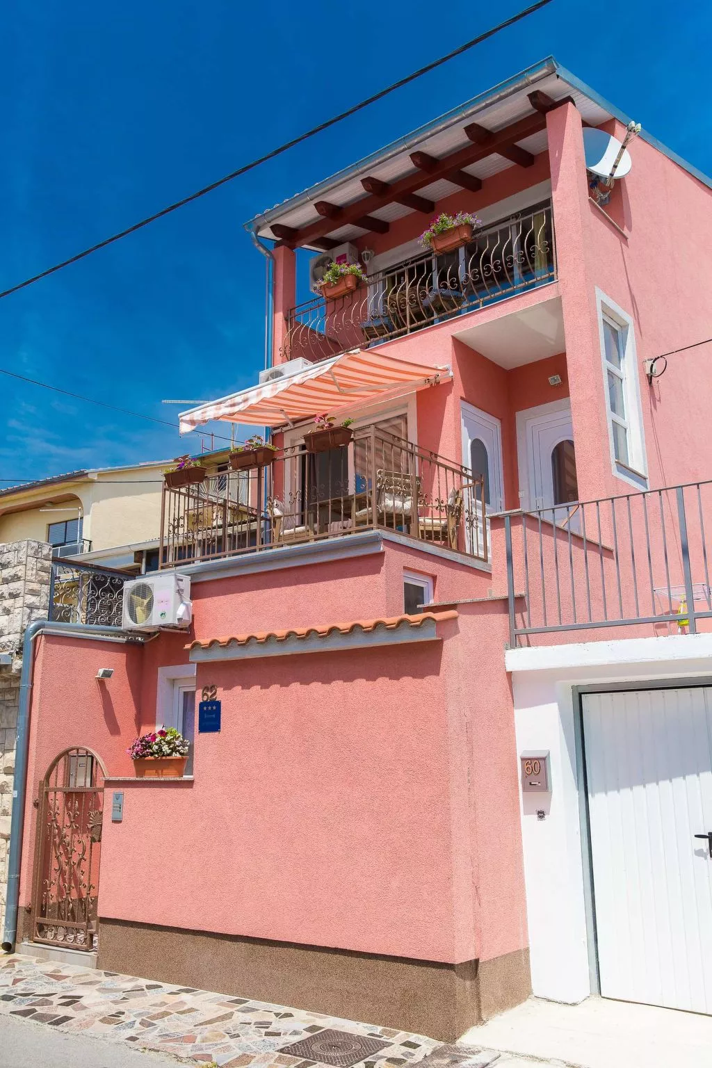 ADRIATIC prizemlje / HR-05738-01