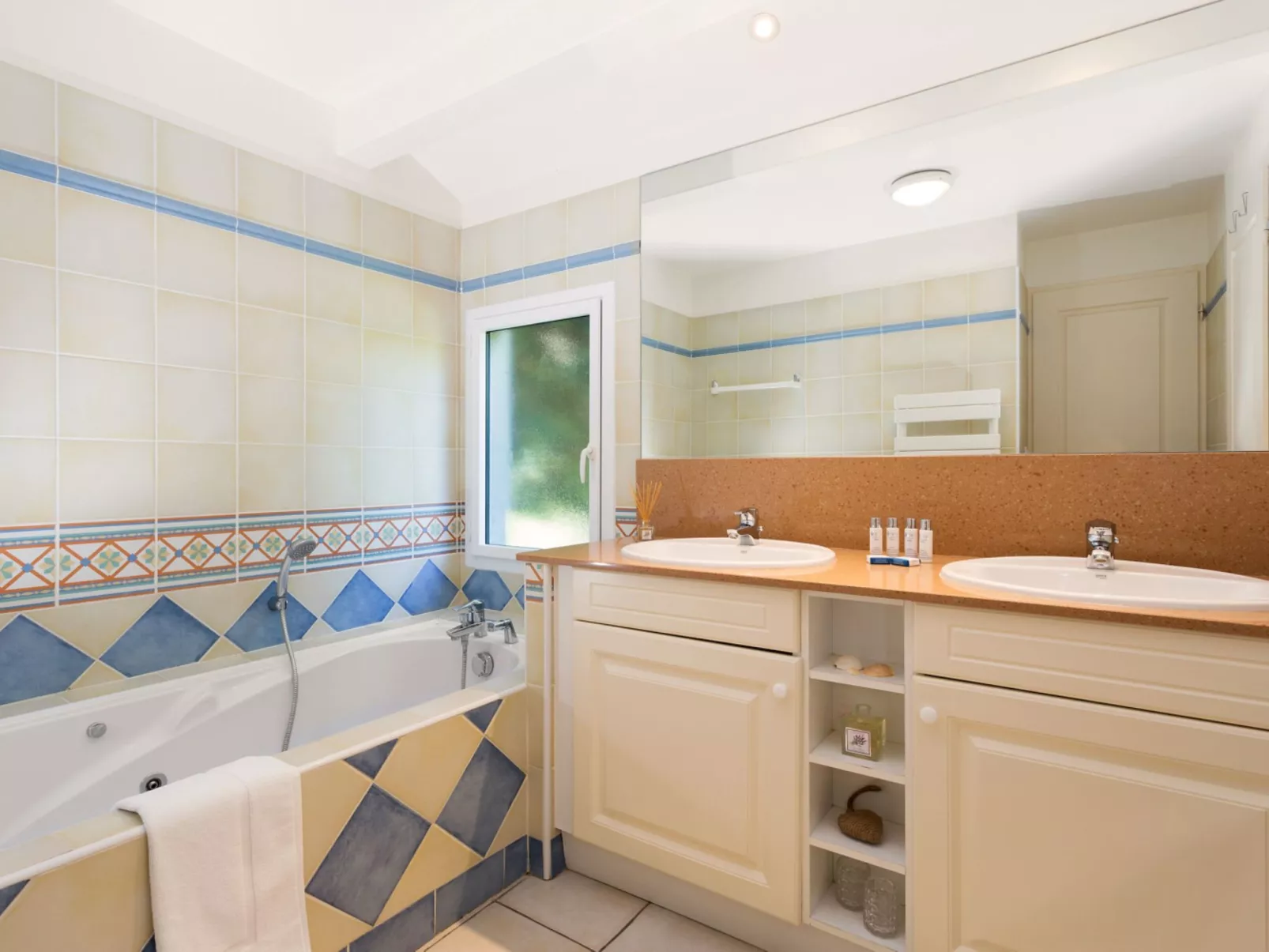 Clairière aux Chevreuils - Inside