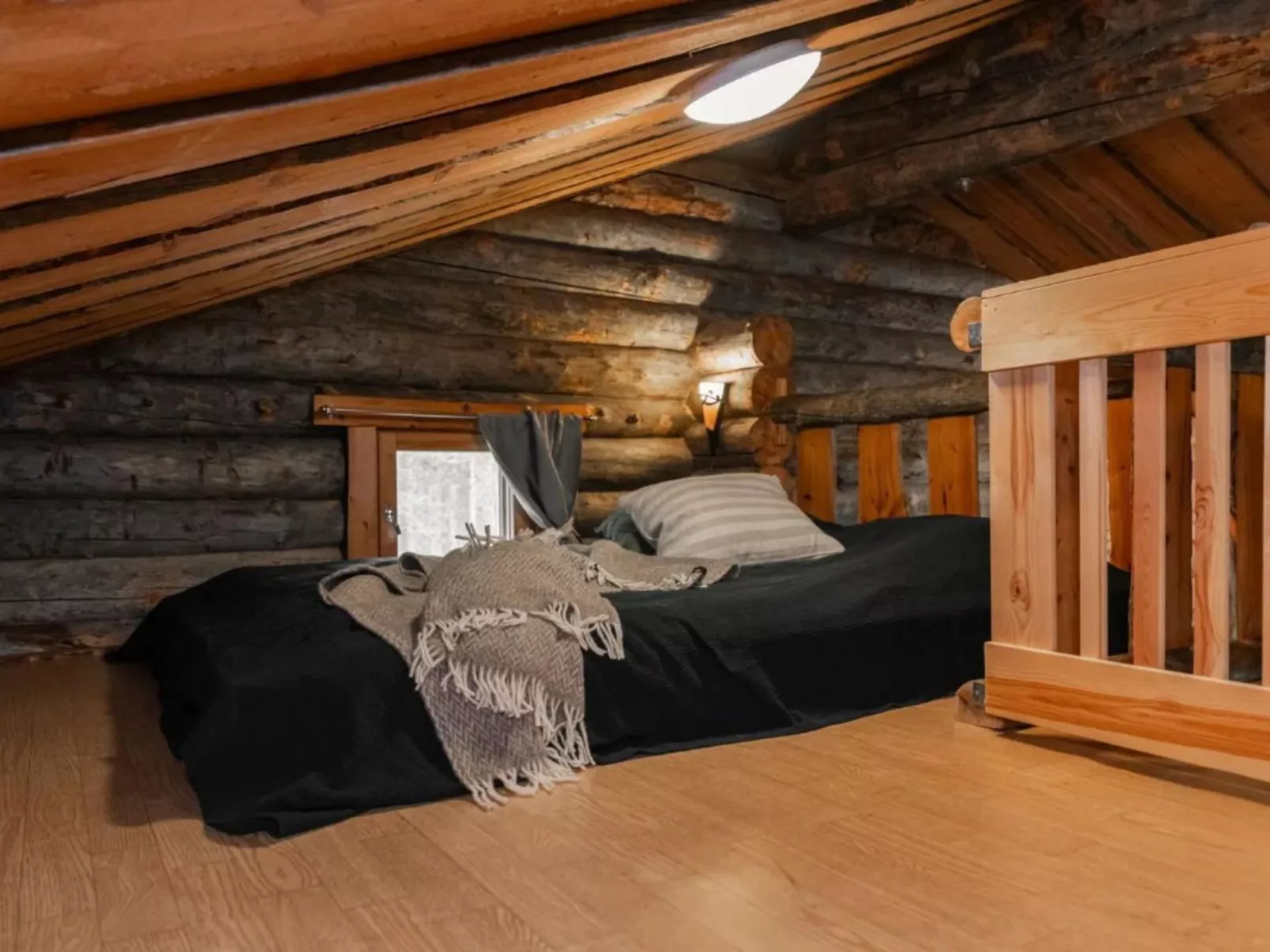 Sallan savu a - Drinnen