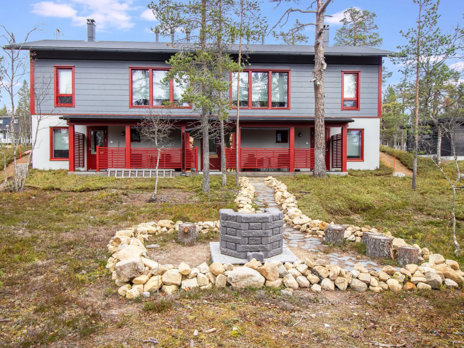 Tuiskukuru a - Drinnen