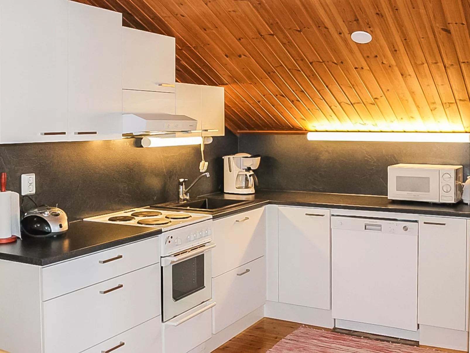 Mäntyniemi - Drinnen