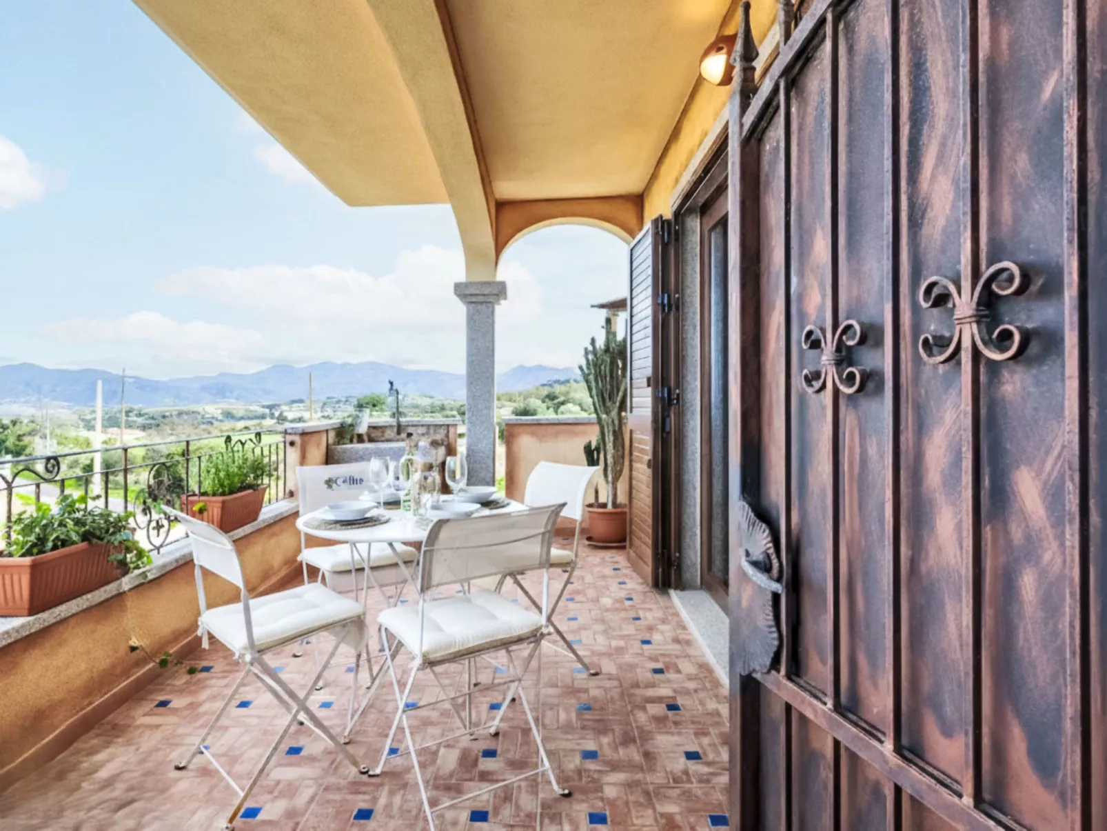 Lo Smeraldo - Dehors