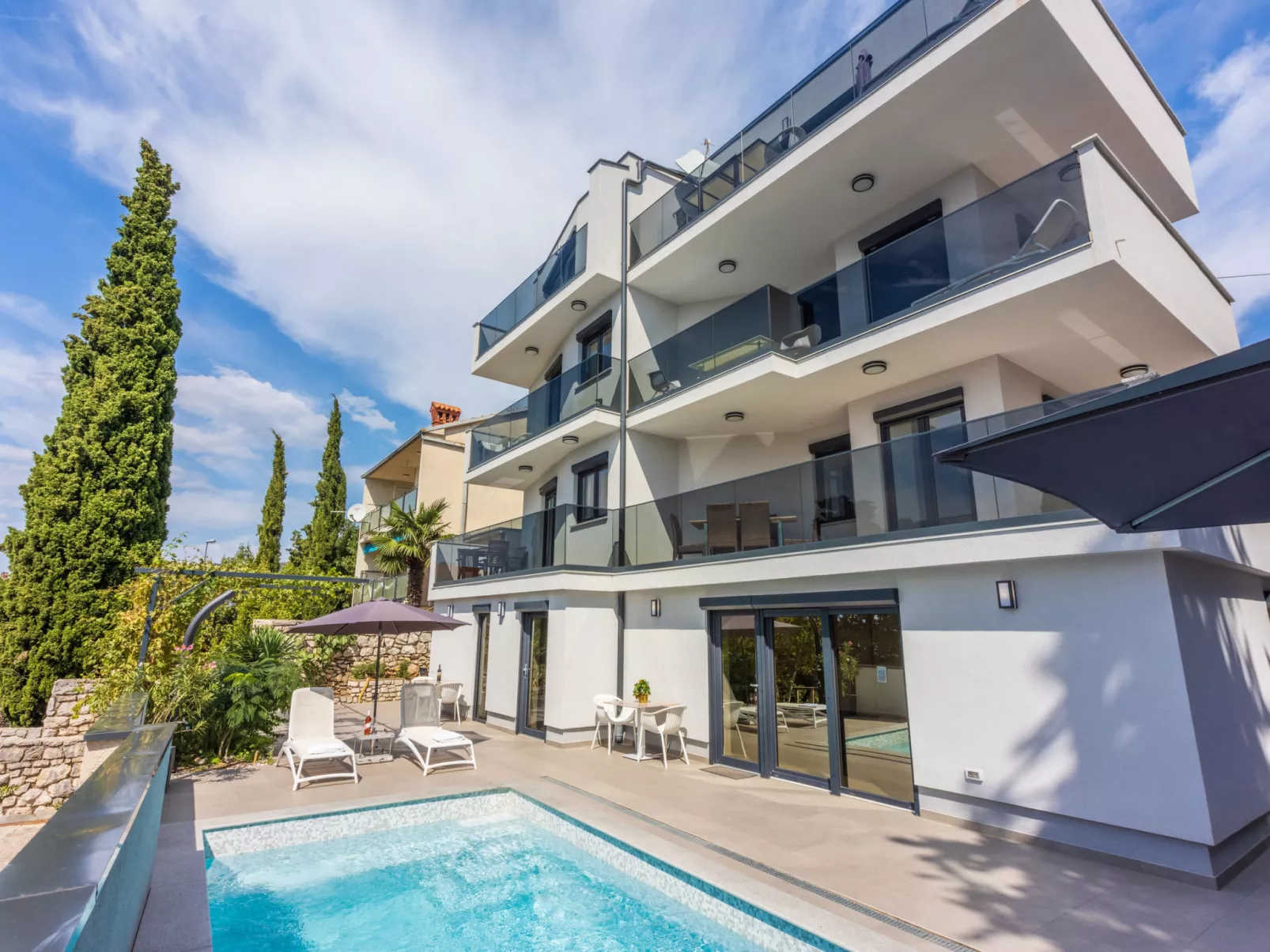 Holiday Oasis 3 - Maxim / HR-10679-03