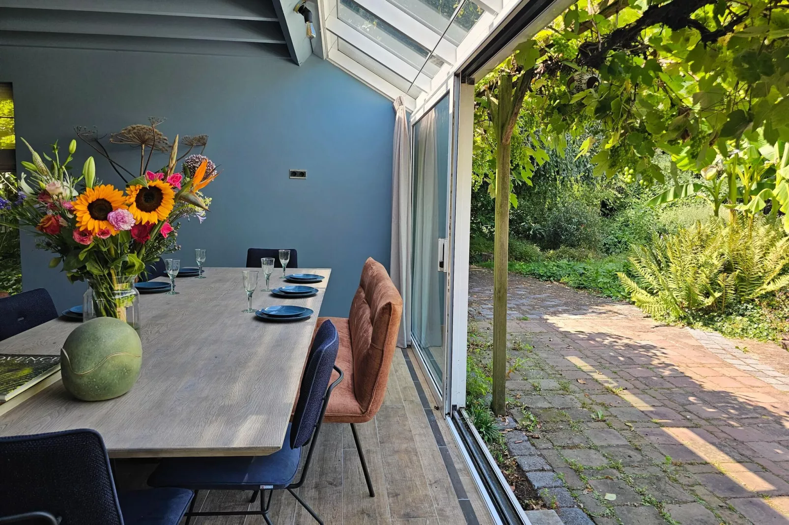 Dorpswoning Het Tolhuis-Terrace balcony