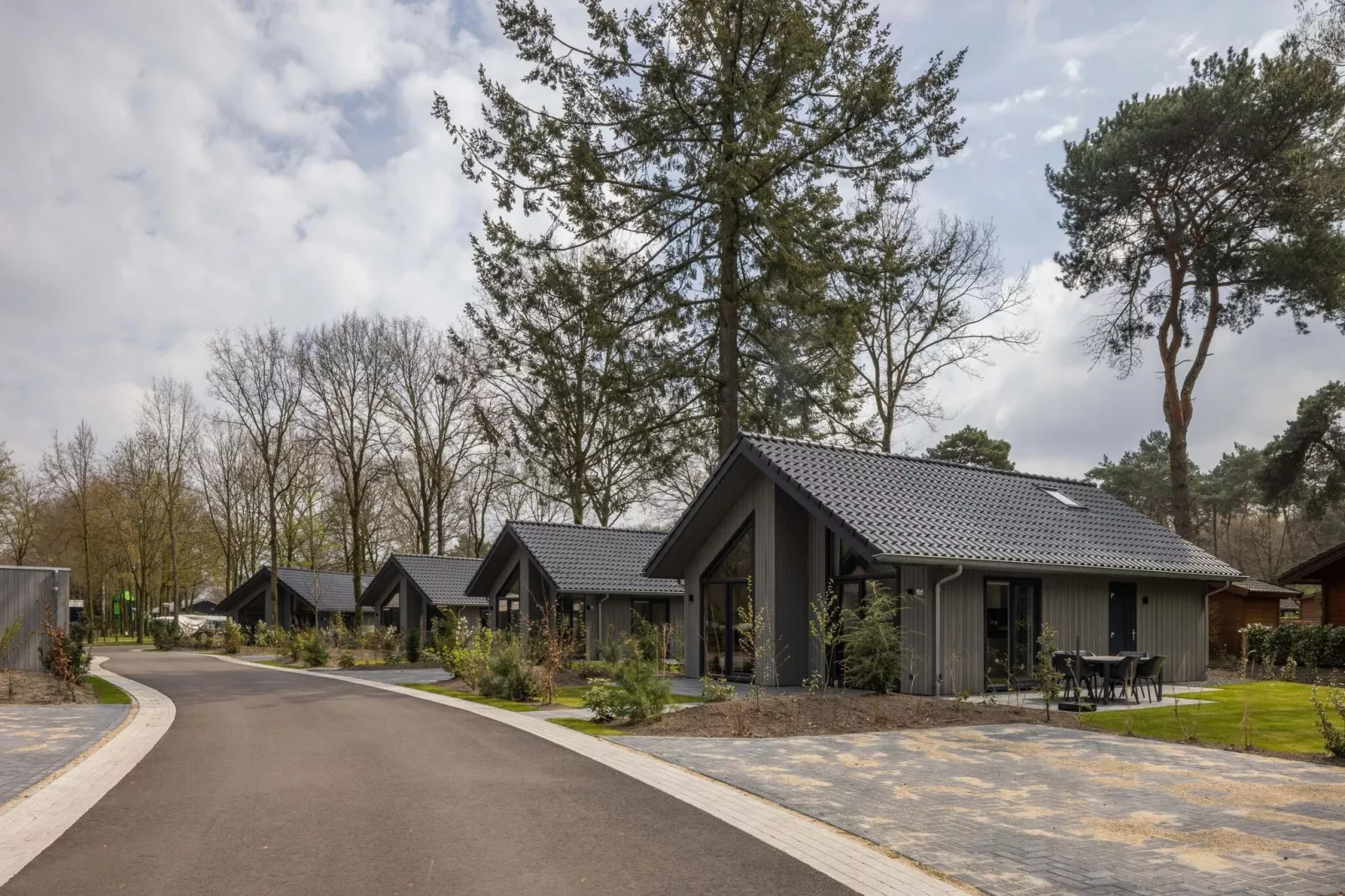 Vakantiepark Latour 5-Exterior summer