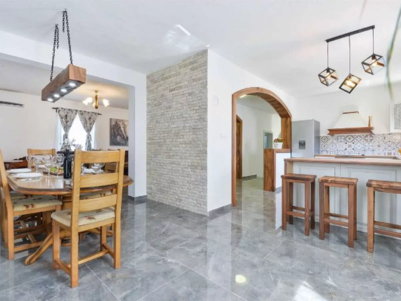 Villa Marinic with heated pool and entertainment r