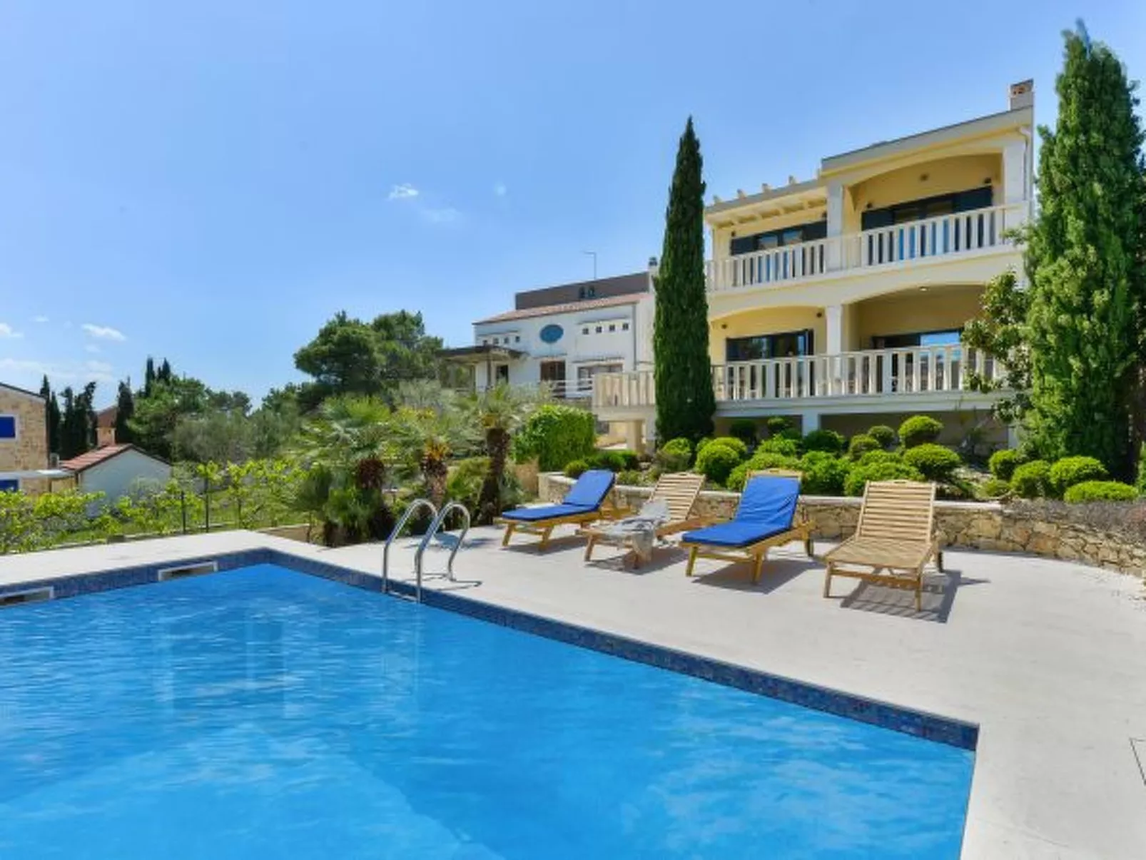 Beachfront Villa Mediterranea with pool