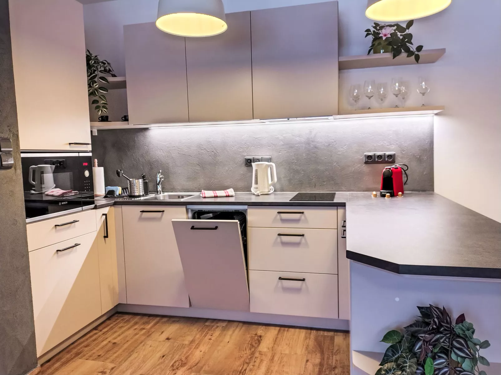 Ground Oasis with Terrace