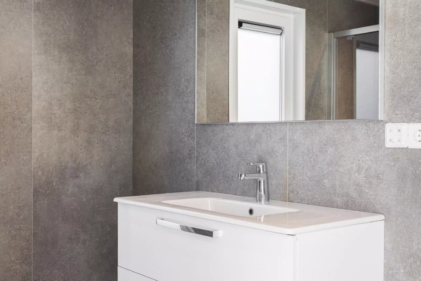 Vakantiepark Latour 8-Bathroom