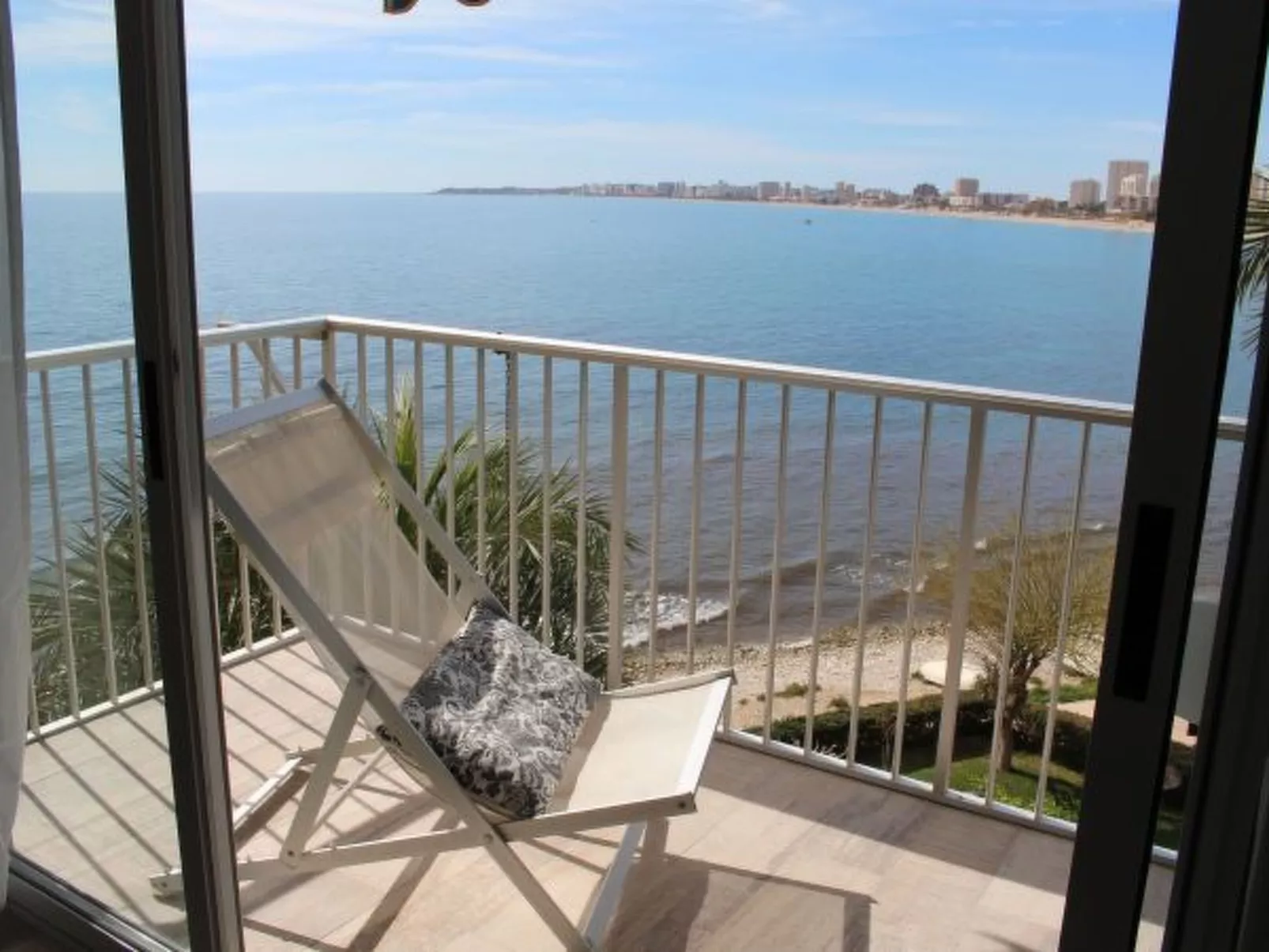 APARTAMENTO CABO AZUL