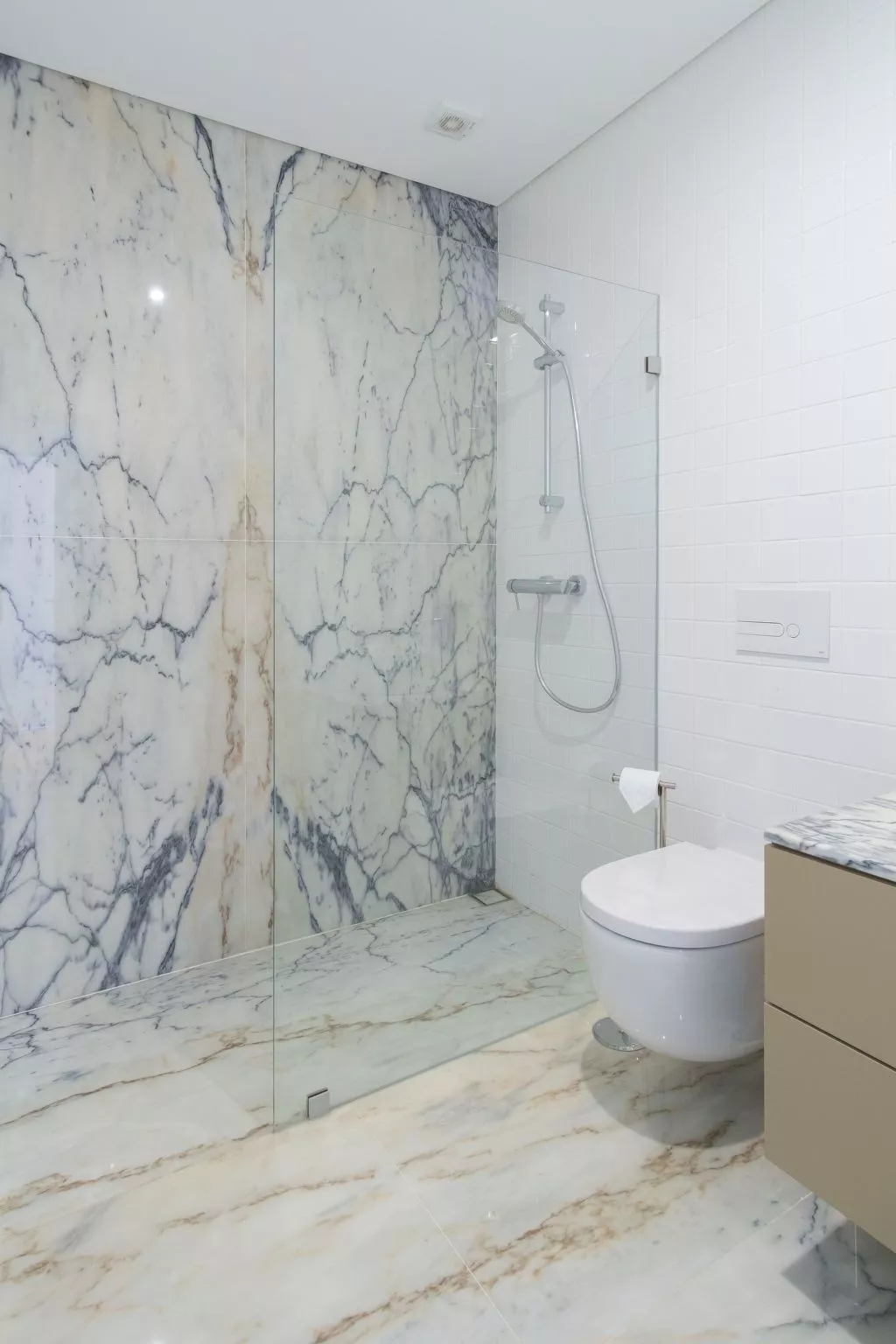 Ganzes Haus in Vila Soeiro Do Chão mit privatem Pool und Blick ins Grüne