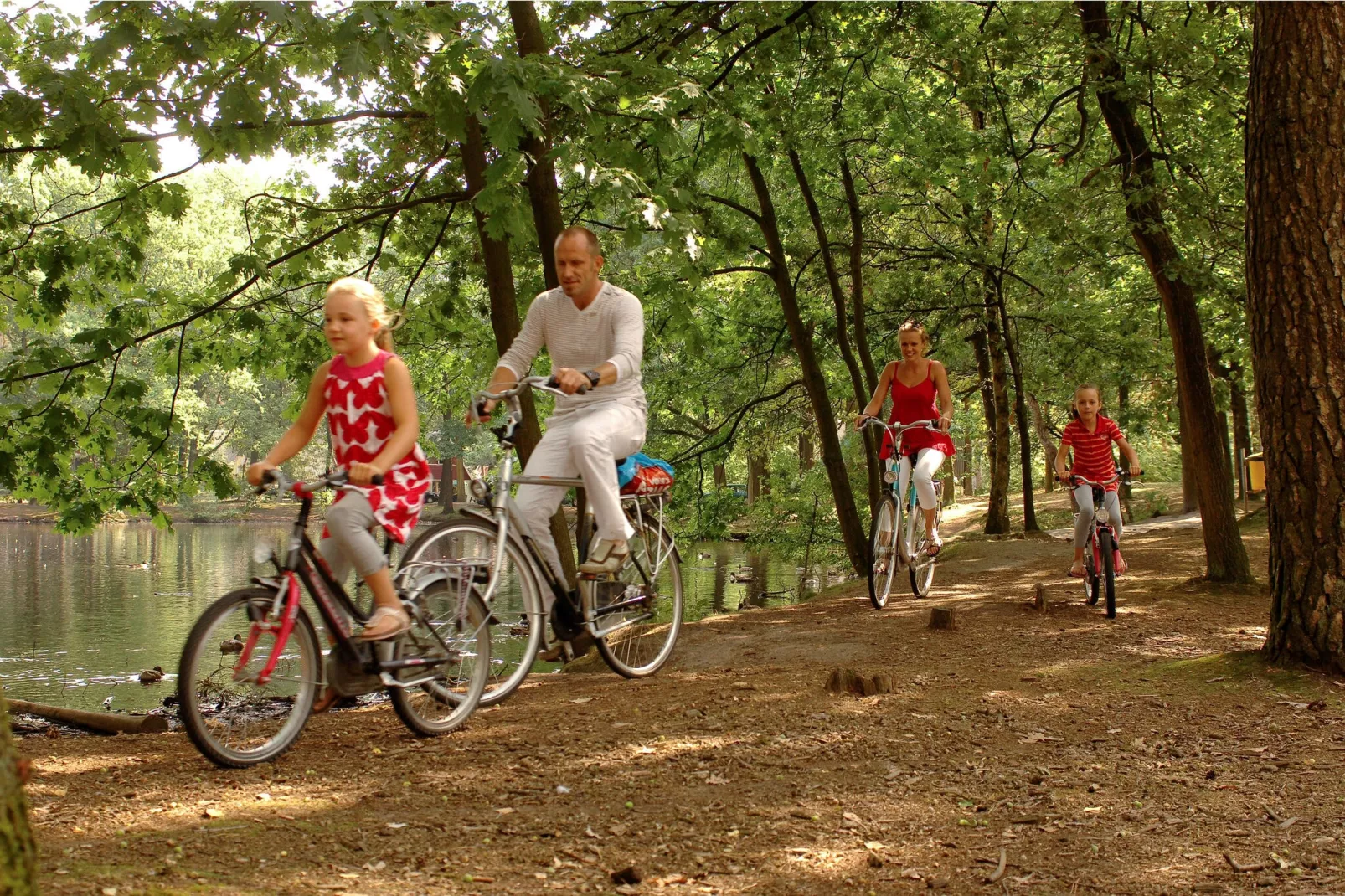 Bospark 't Wolfsven 19-Park facilities