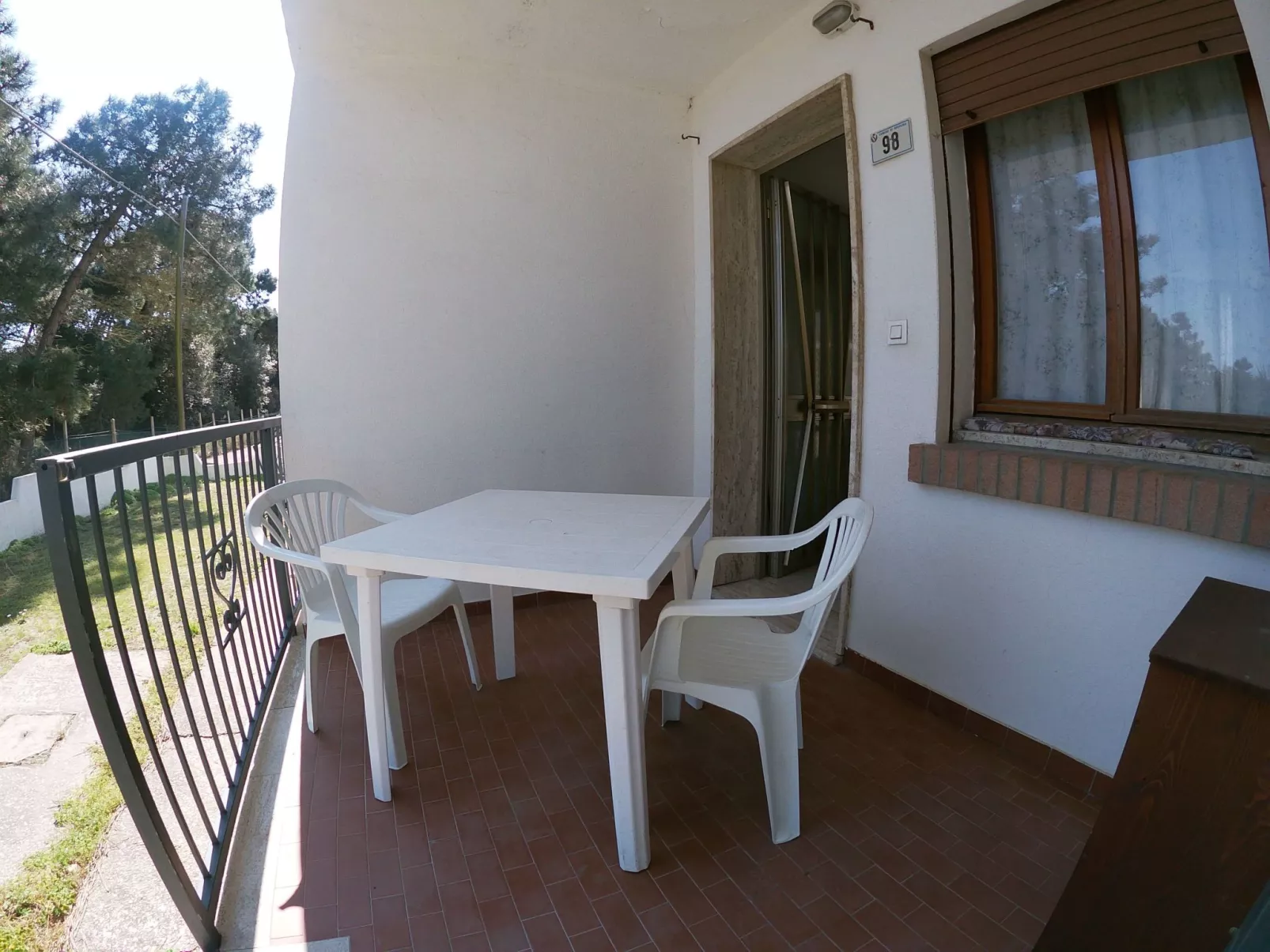 Dreizimmerwohnung Tata 98 50 m vom Meer entfernt