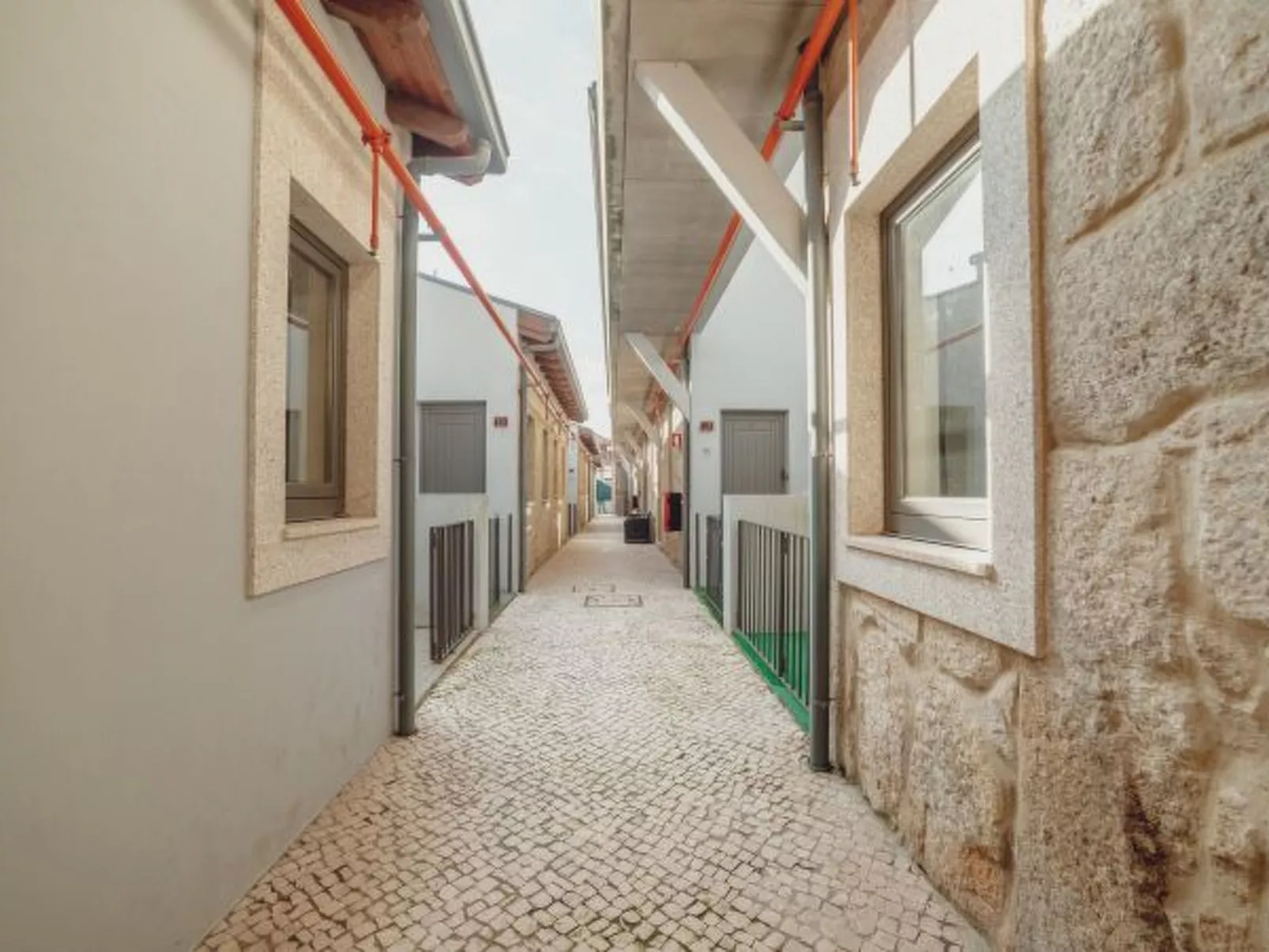 MEZZANINE STYLISH APARTMENT U by VACATIONY