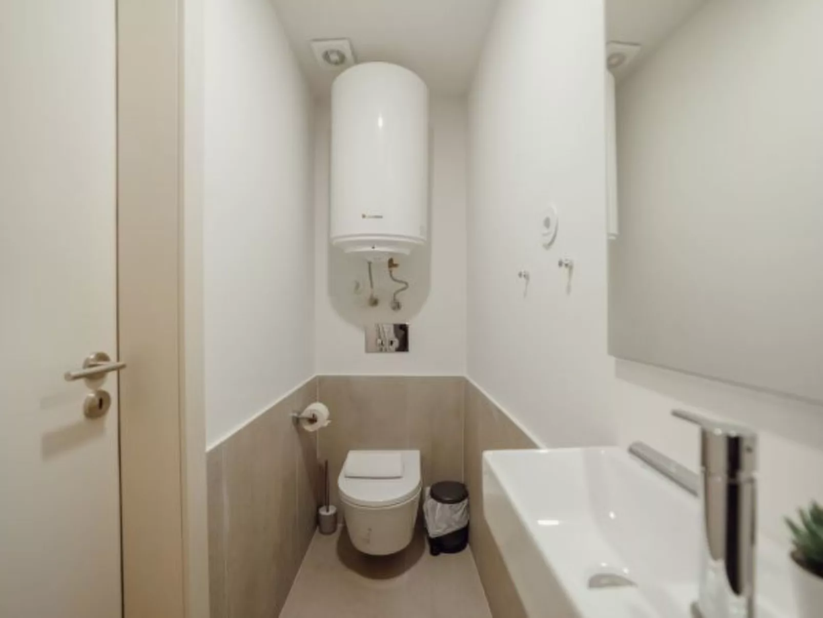 GAIA PREMIUM A WITH TERRACE by VACATIONY