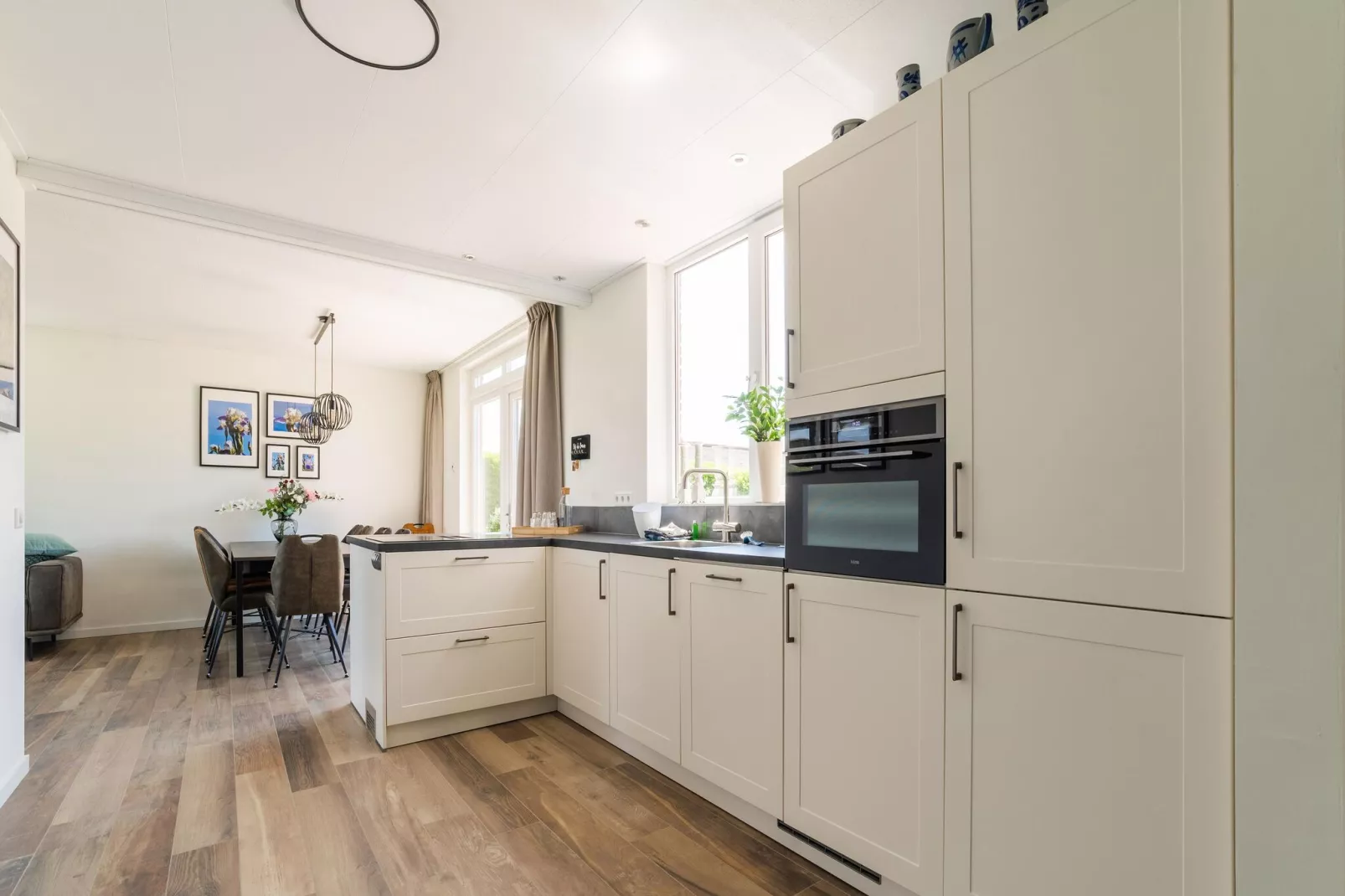 Bij de Buren-Kitchen