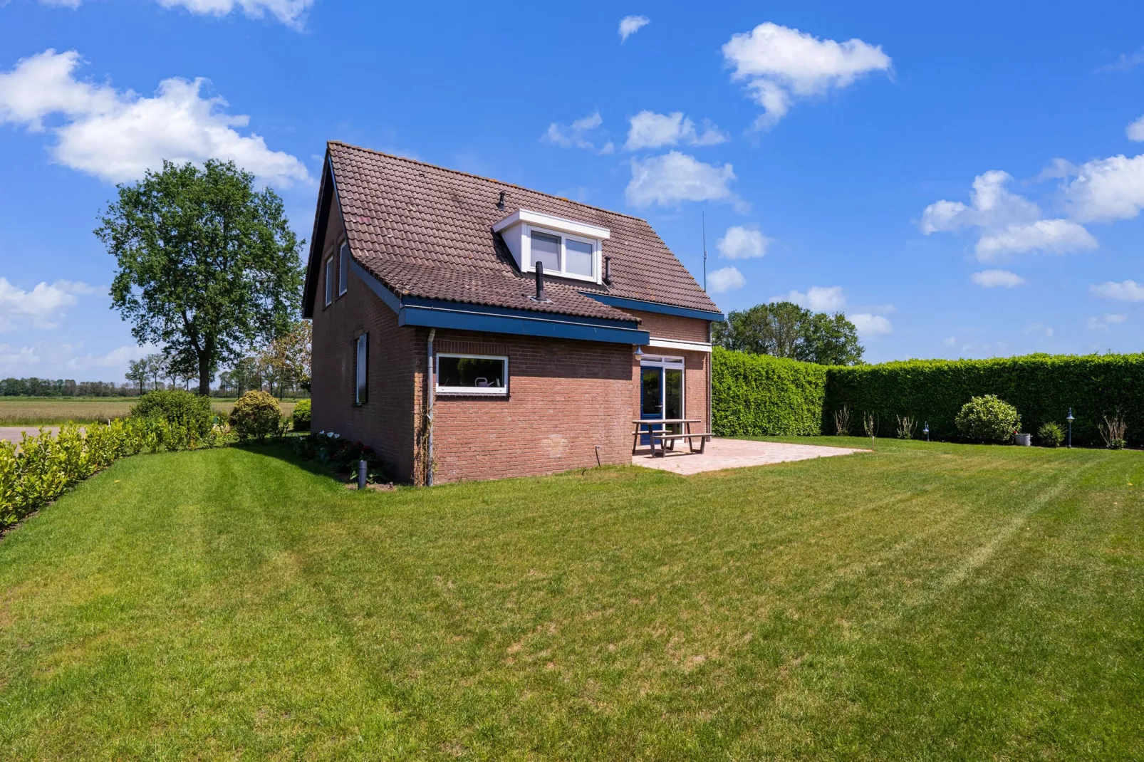 Bij de Buren-Exterior summer