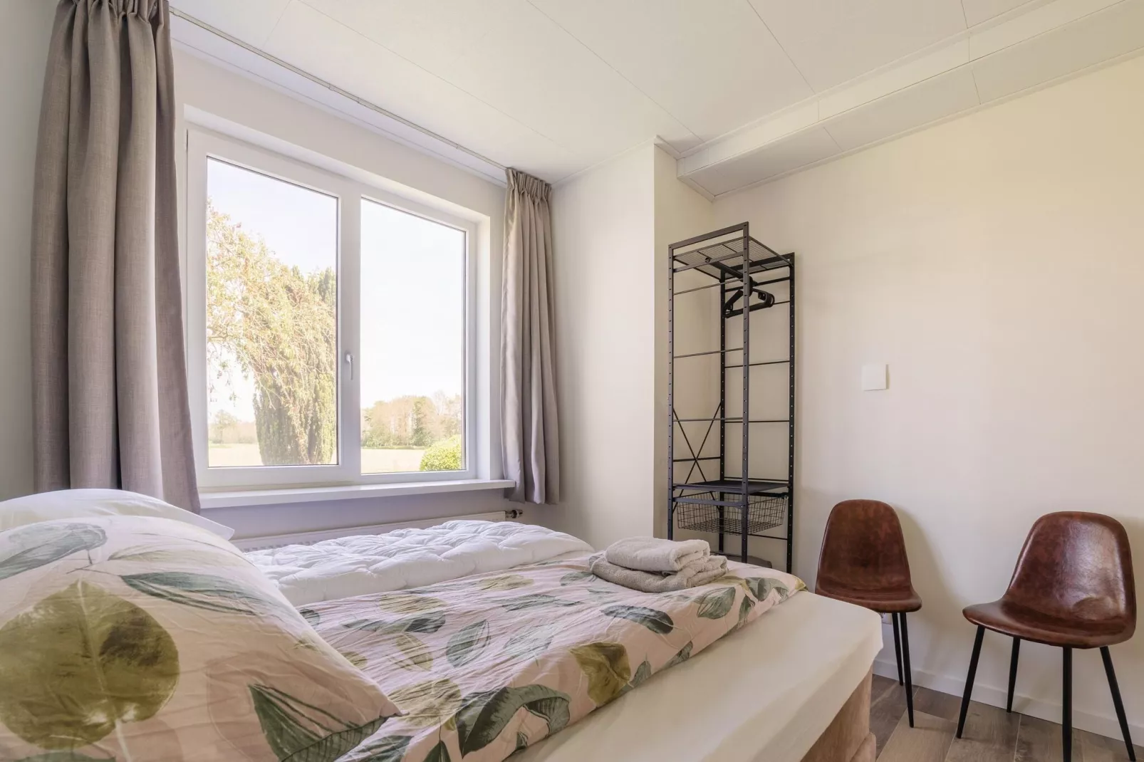 Bij de Buren-Bedroom