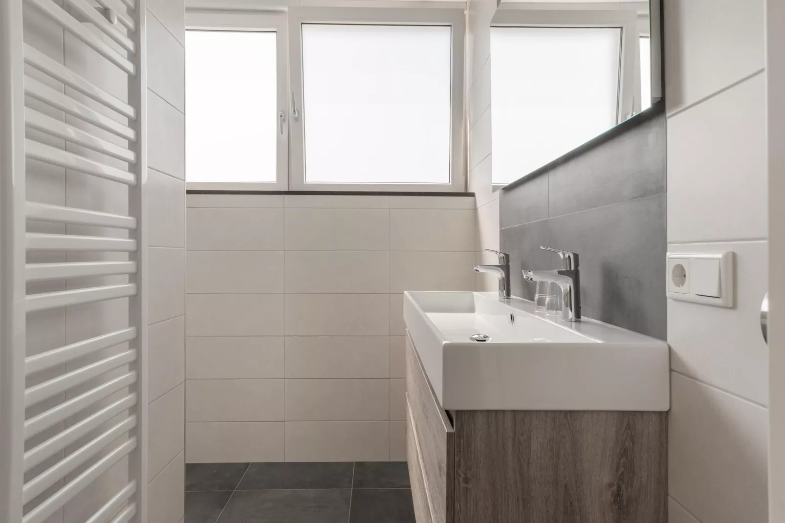 Bij de Buren-Bathroom