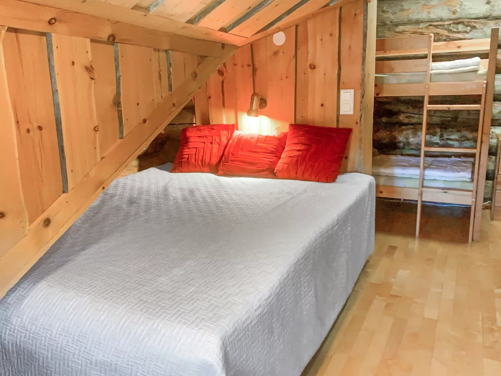 Tokkapirtti 3 - Inside