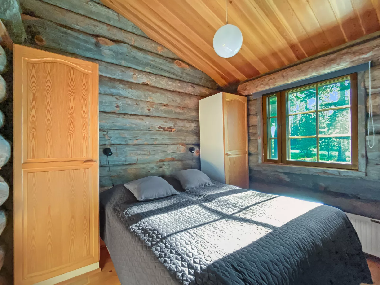 Kuusi-ruka 6 - Inside