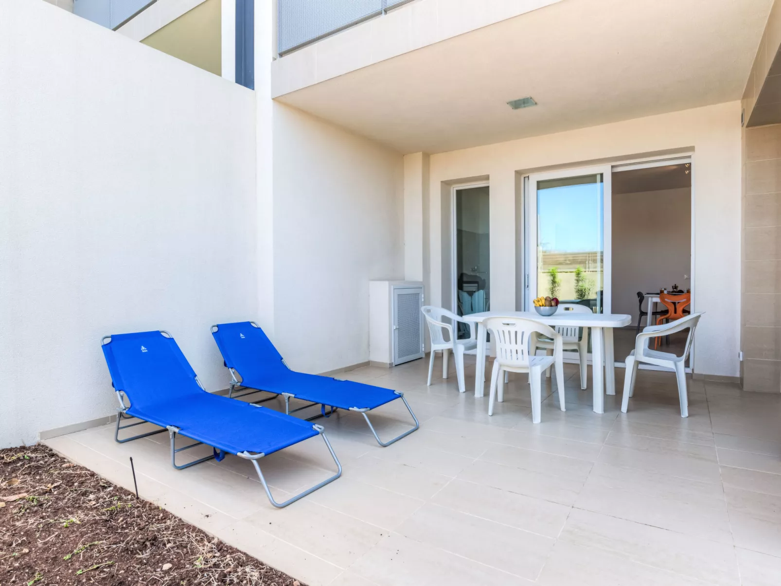 Appartamento con 2 camere al piano terra - Inside