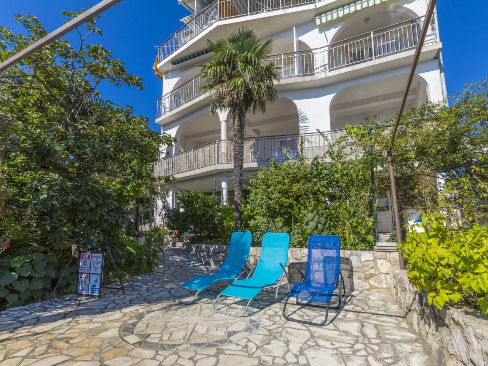 KOSTRENCIC 4 / HR-09101-03