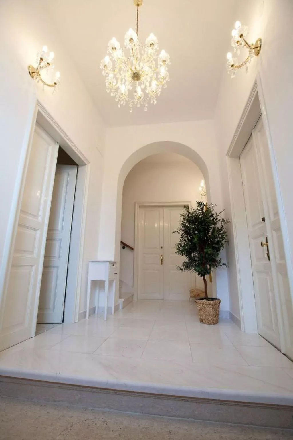 ACASTELLO 2 / HR-04333-02