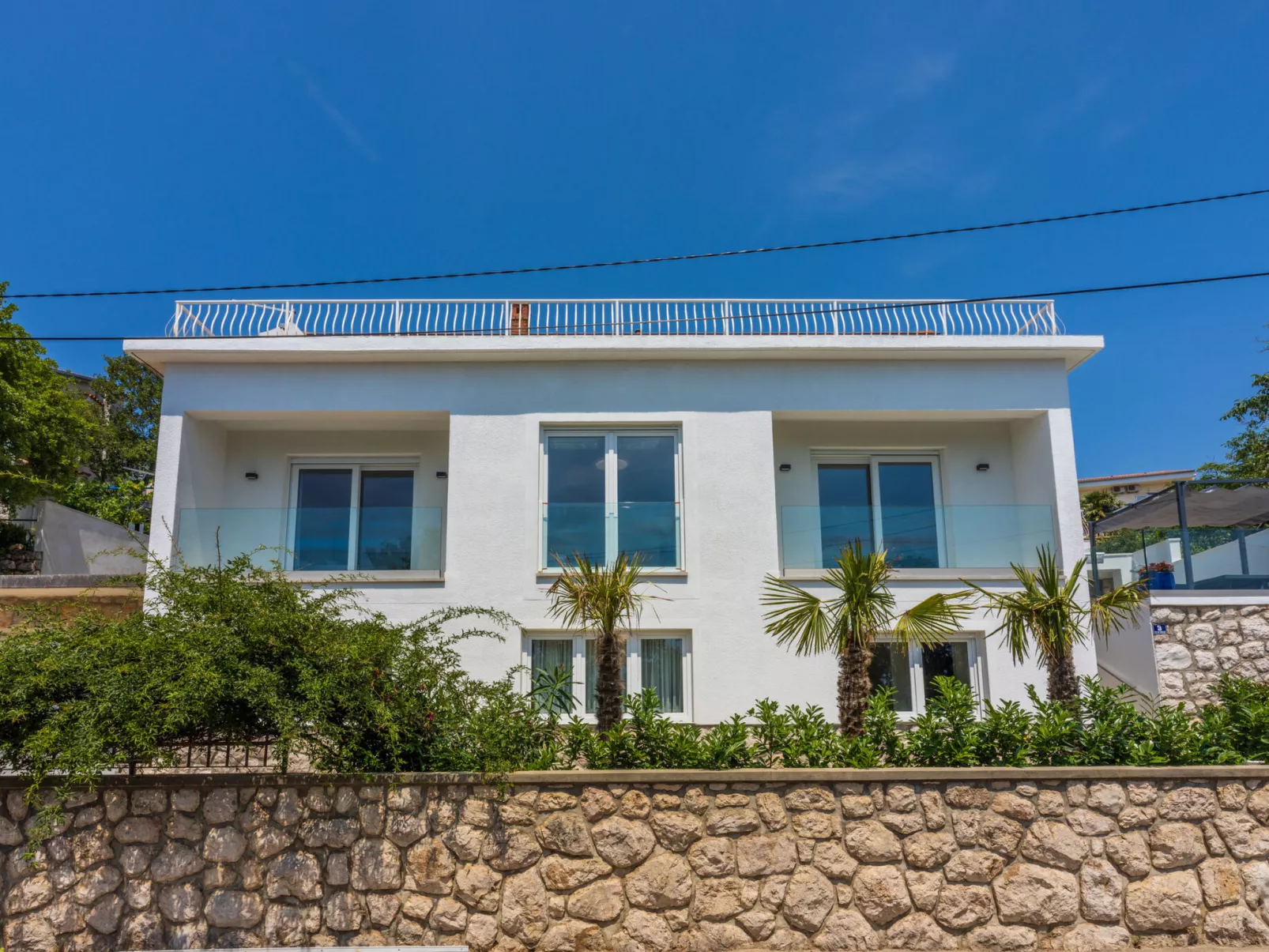 Amarie 2 / HR-11144-01