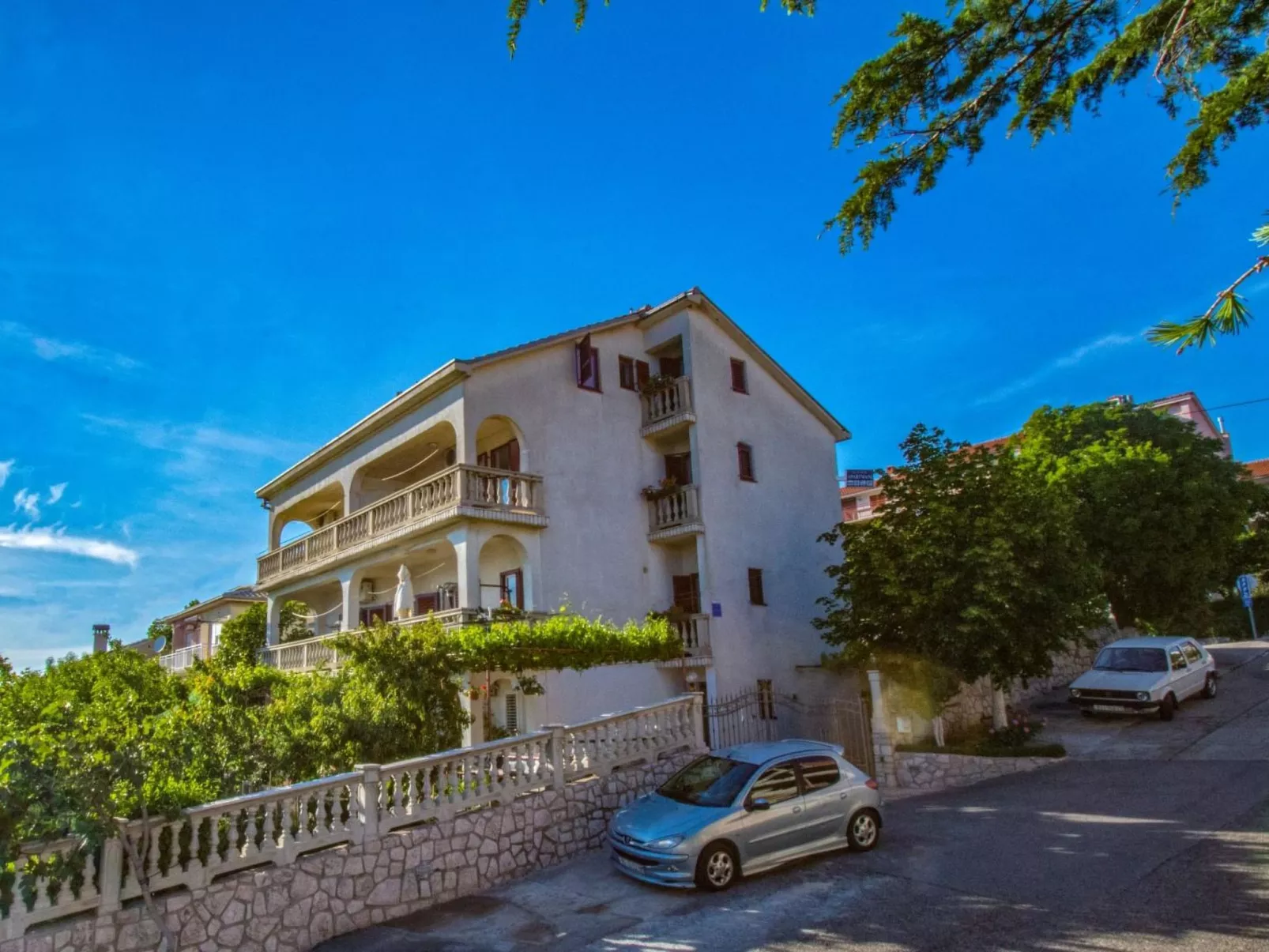 MILETIC 4 potkrovlje / HR-10011-02