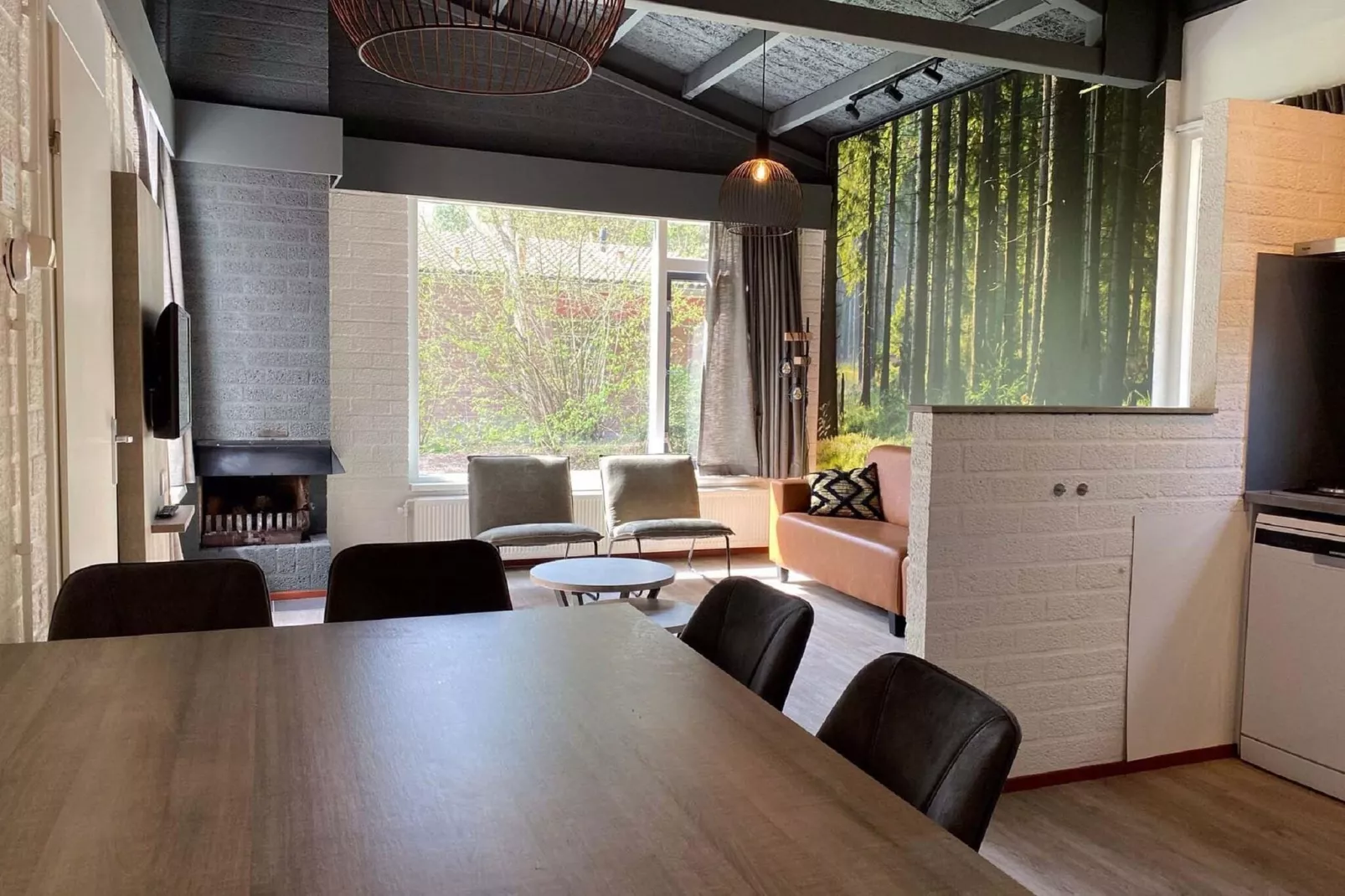 Vakantiepark Weerterbergen 14-Dining room