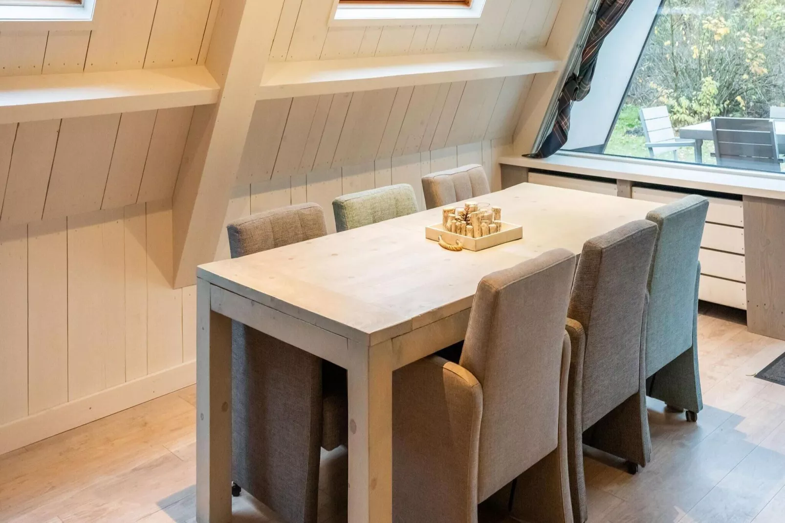 Combi bungalow Vosseven 84 & 85-Dining room