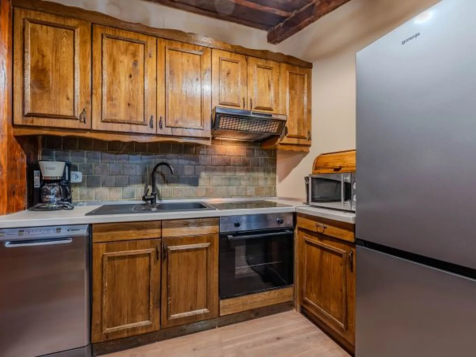 Stone Holiday house Zara with jacuzzi