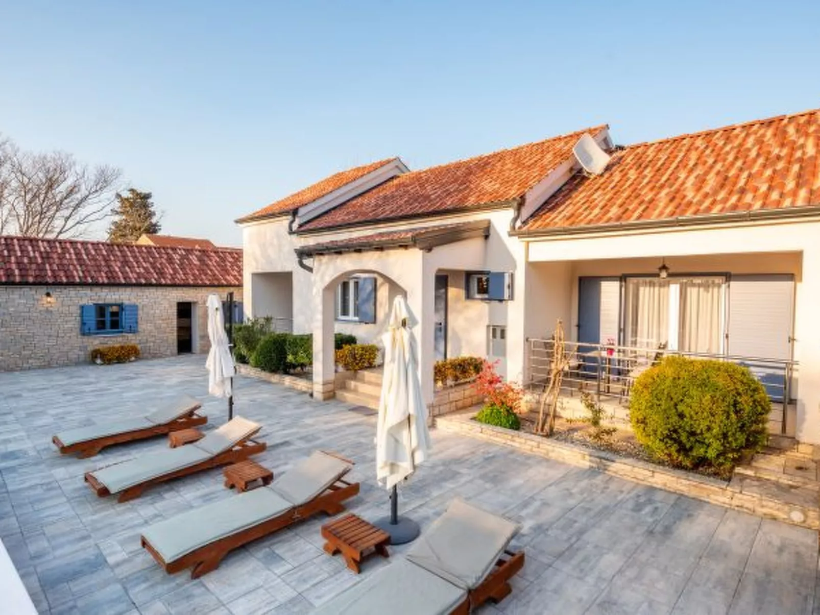 Villa Niko with heated pool