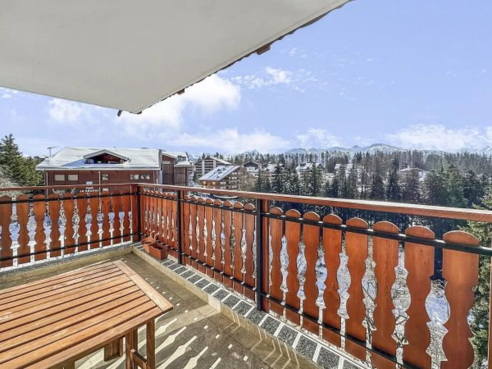 Entre Pistes & Golf - Crans Montana