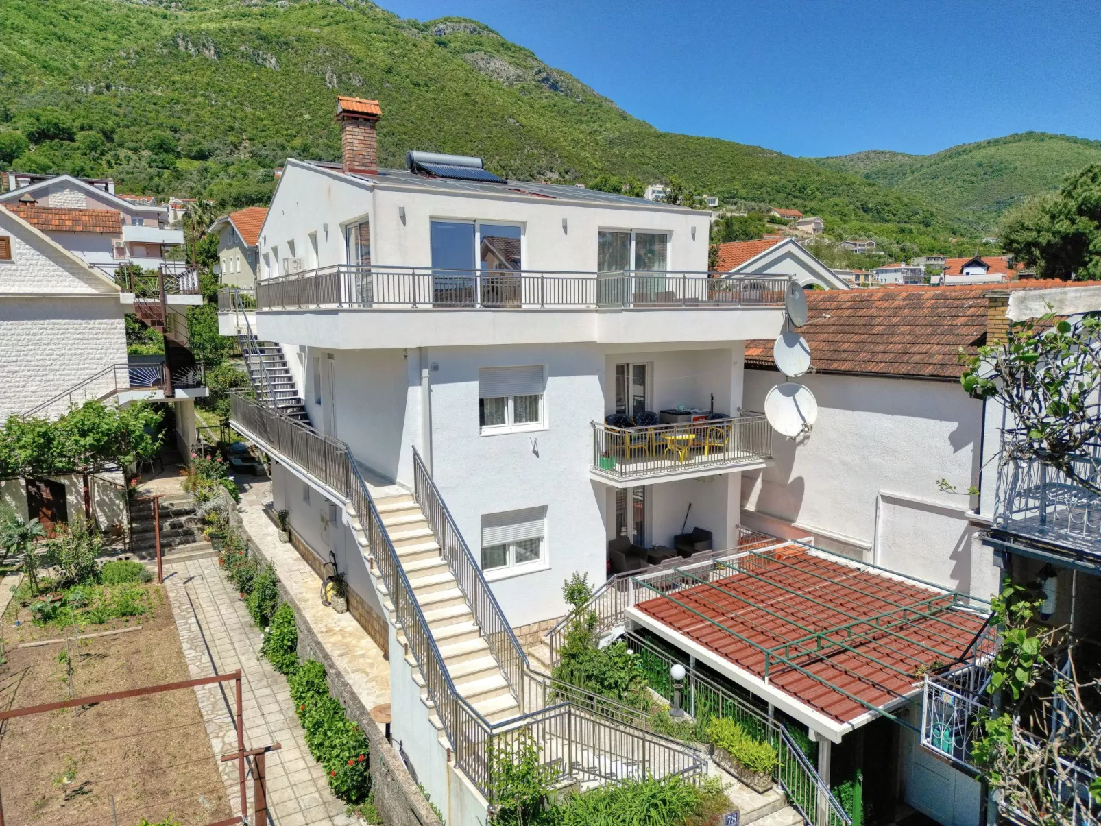 Ljubica Two - Schlafzimmer-Apartment mit Terrasse