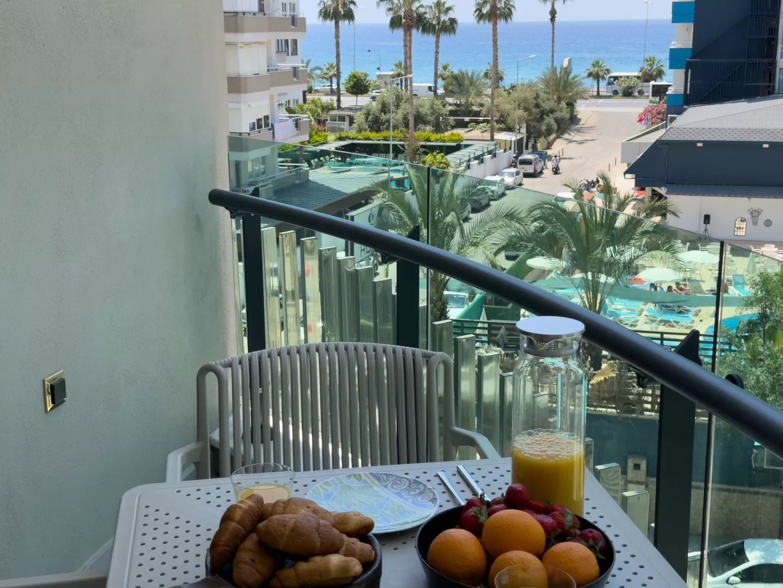 Qoople Eхсellence B-19 neue Wohnung am Meer