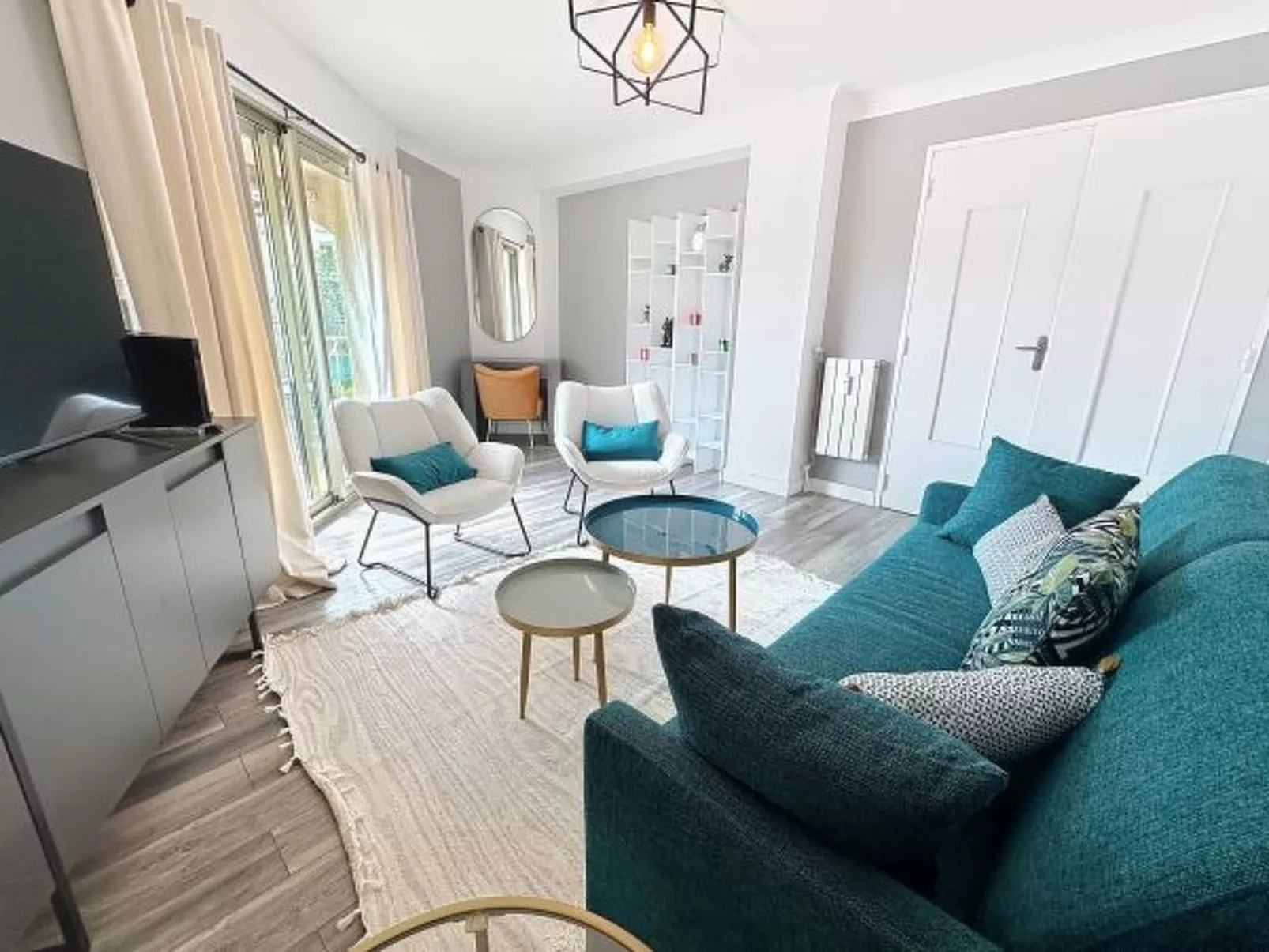 Beautiful 2 bedroom 2 mins from Croisette 337