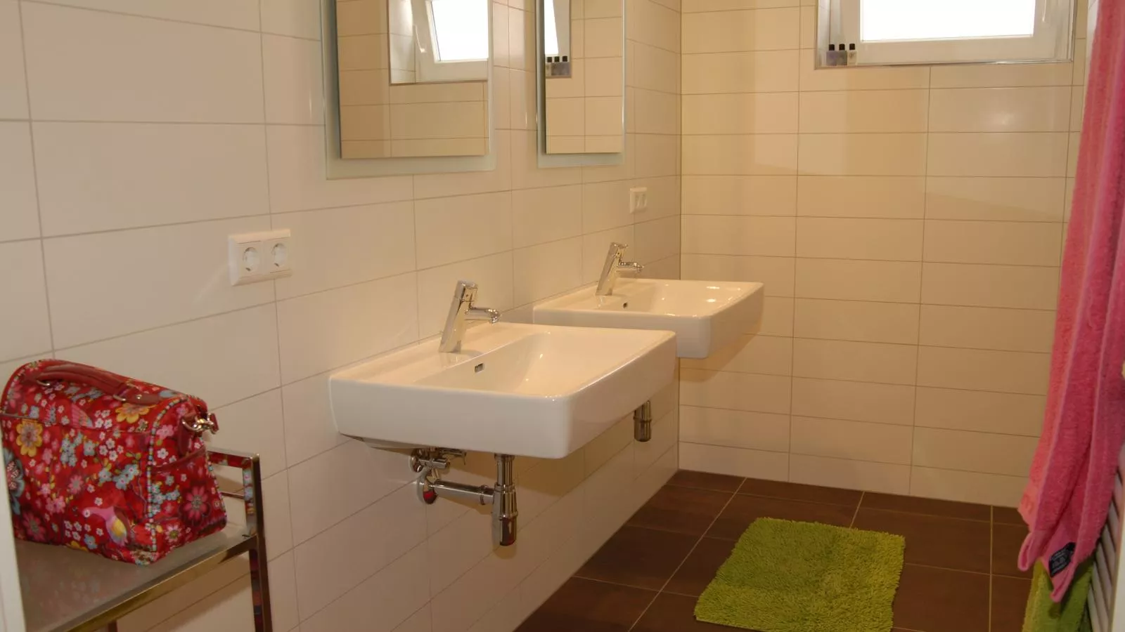 Schneeweiss-Bathroom