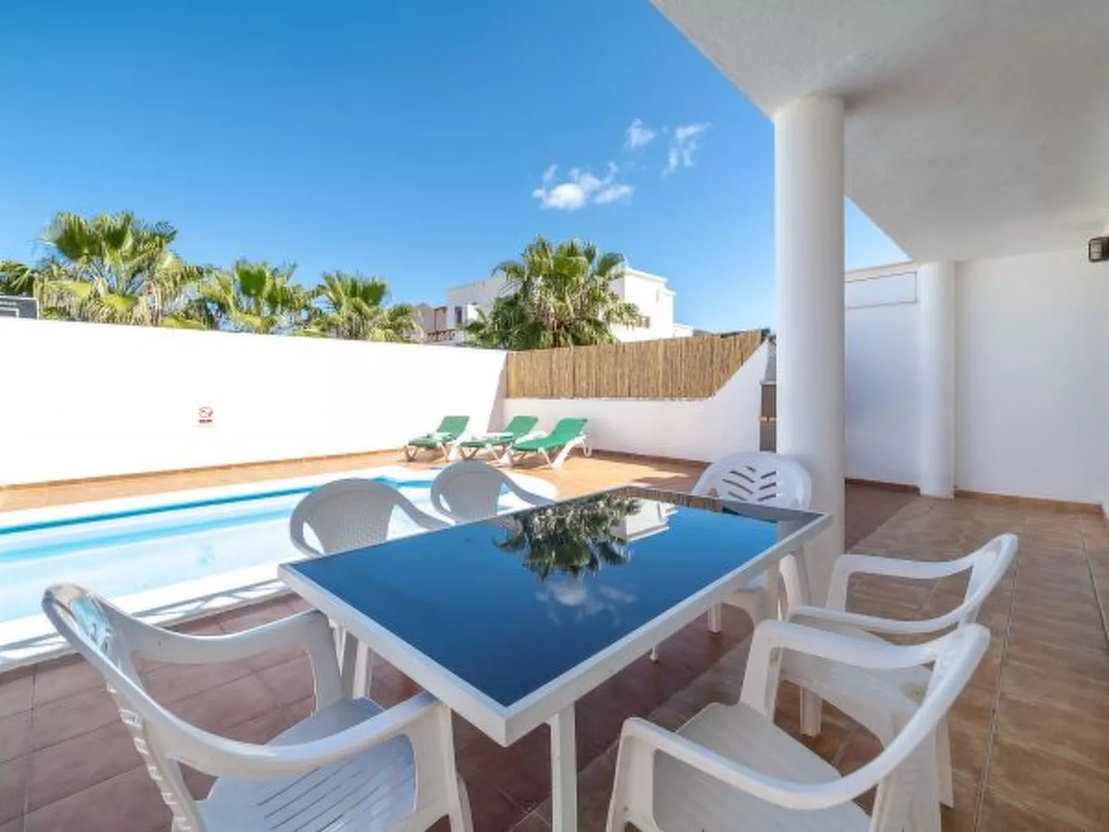 CASA LAGO, private villa in Playa Blanca