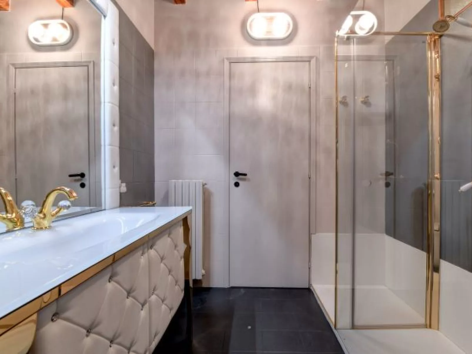 Desenzanoloft Swarovski & Pool