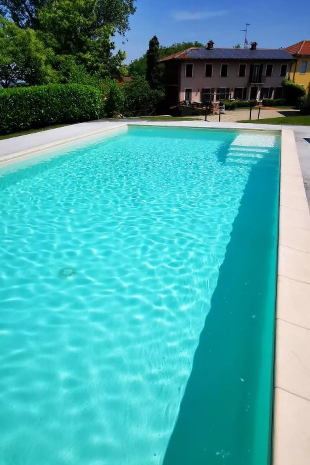 In Azzano D'asti mit Kleiner Terrasse